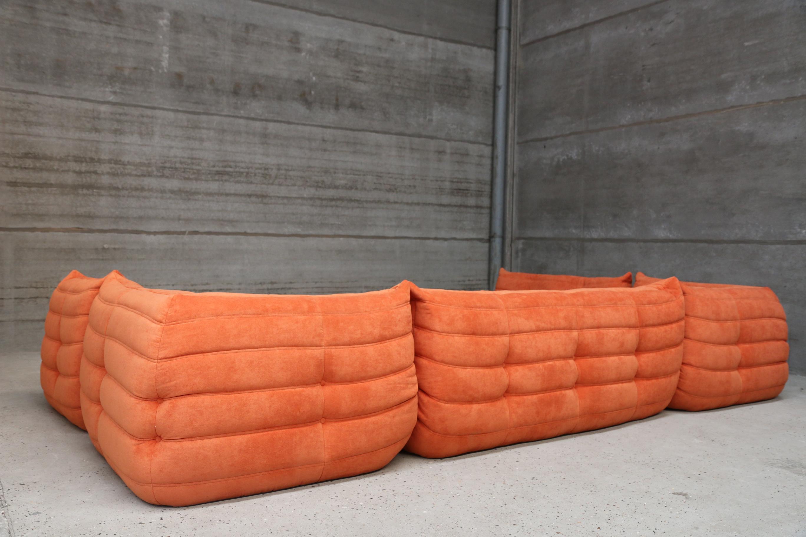 Vintage Large Modular Sofa Ligne Roset Model Togo in Orange stainfree fabric In Excellent Condition In Ostend, BE