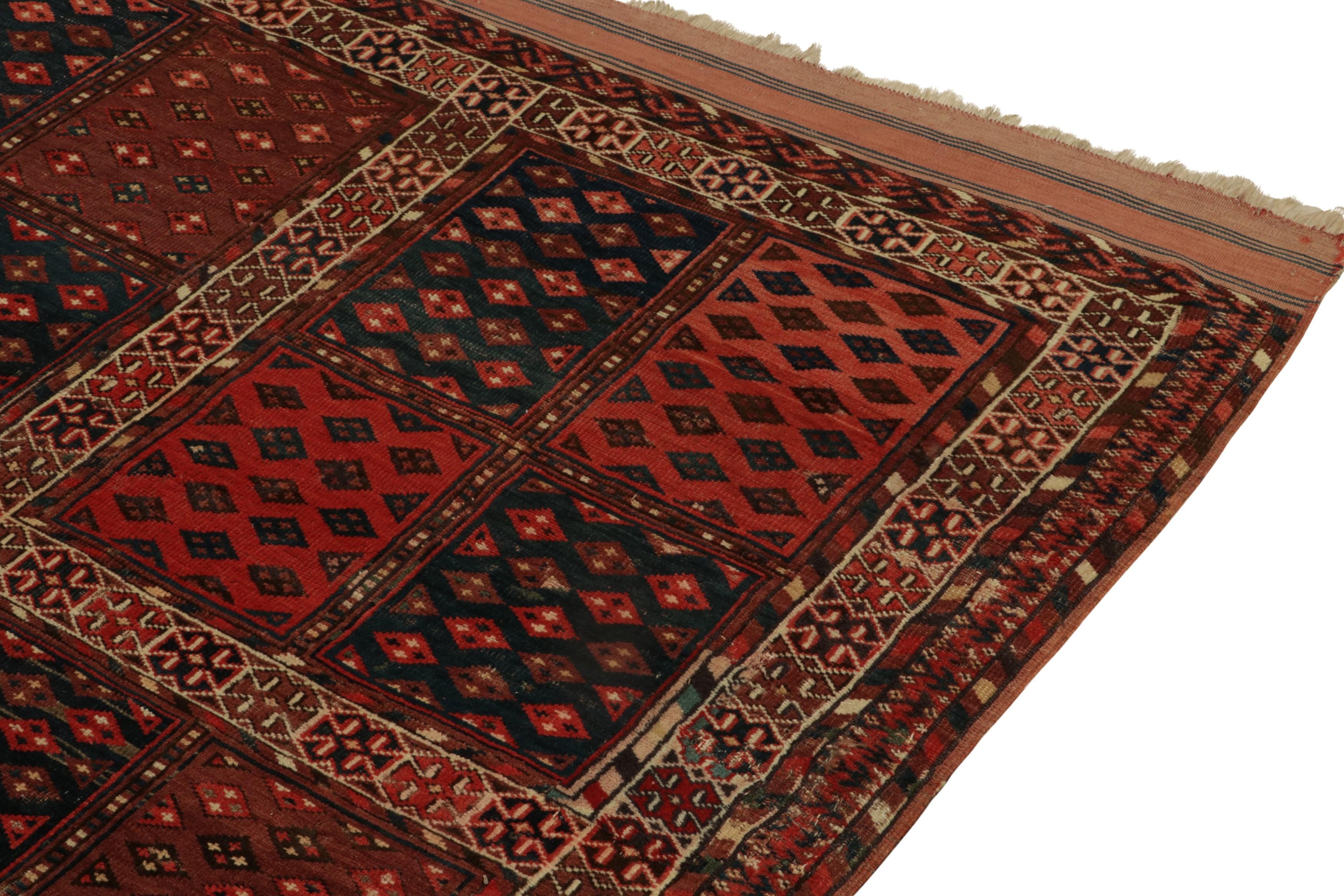Extralanger Kilim-Läufer in Rot mit geometrischen Mustern - Rug & Kilim im Zustand „Gut“ im Angebot in Long Island City, NY