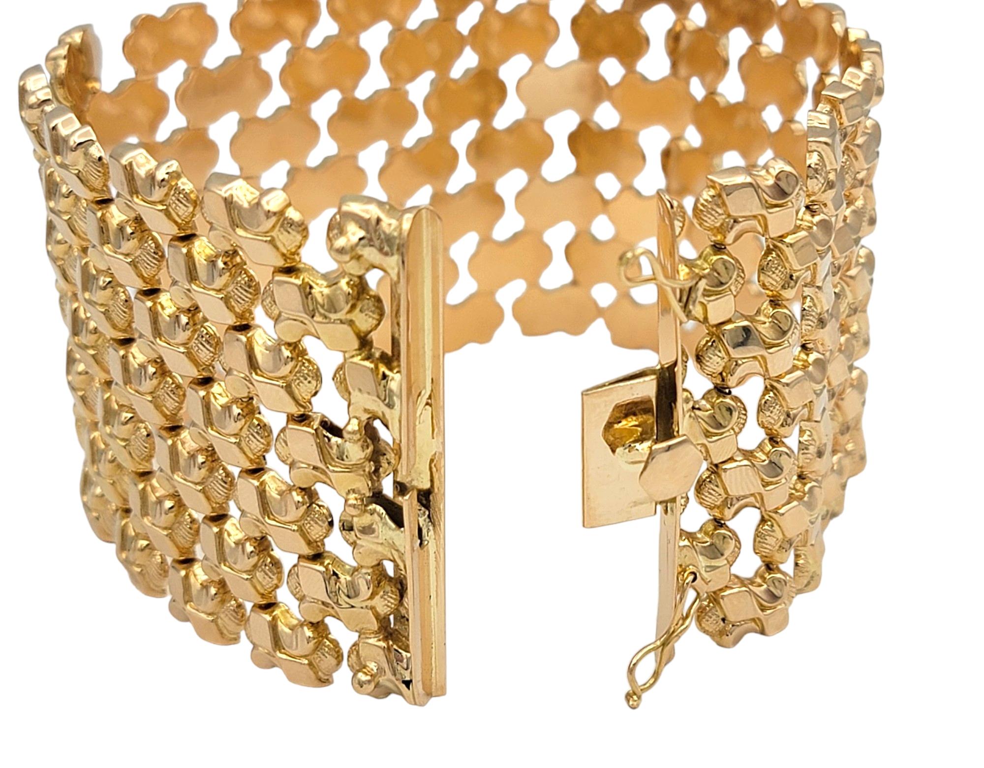 Bracciale d'epoca extra largo in oro rosa 18 carati a più file strutturate in vendita 1