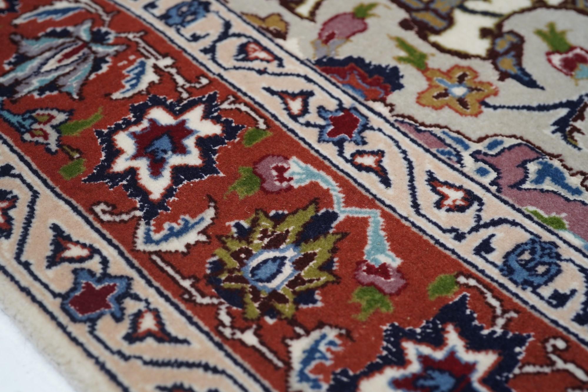 XX secolo Tappeto persiano Tabriz d'epoca estremamente fine 3'5'' x 5'2'' in vendita