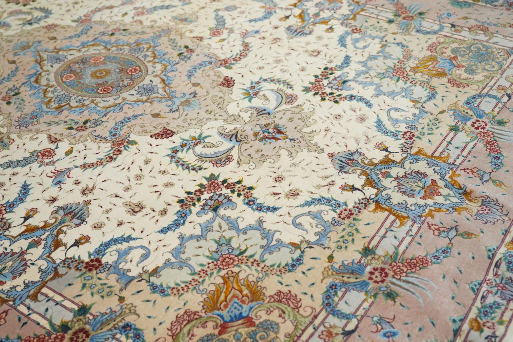 Tappeto Tabriz estremamente pregiato vintage 4'11'' x 6'7'' In condizioni buone in vendita a New York, NY