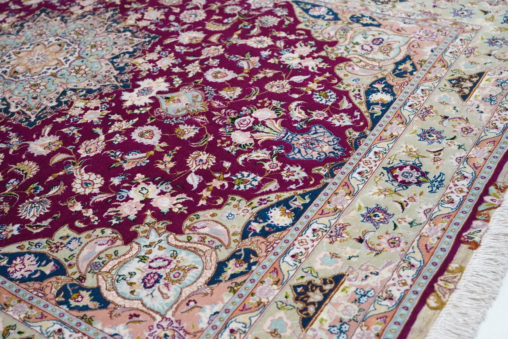 XX secolo Tappeto Tabriz d'epoca estremamente fine 4'11'' x 7'4'' in vendita