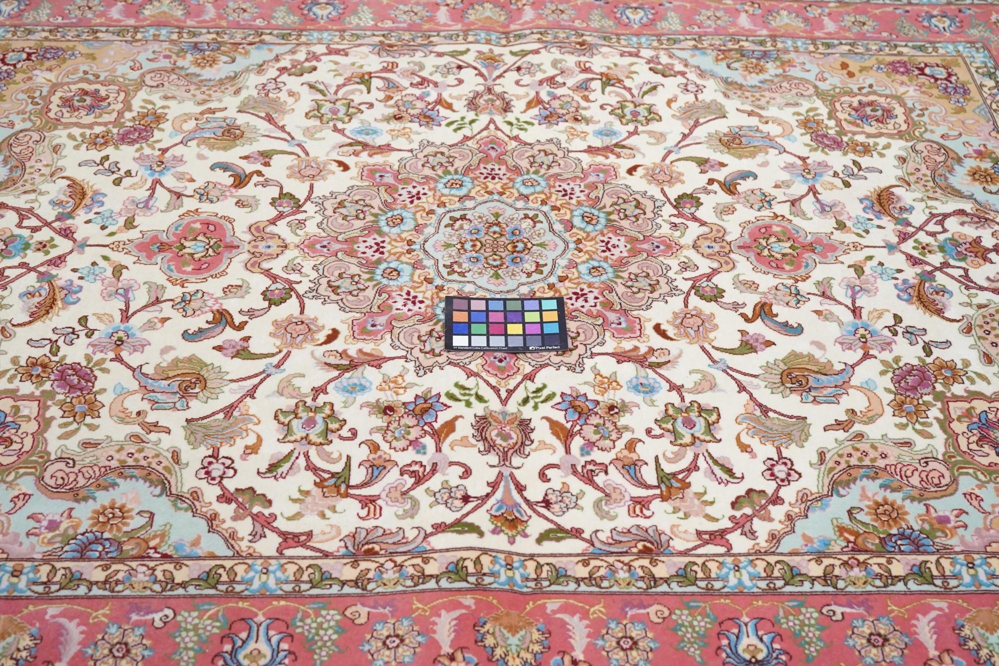 XX secolo Tappeto Tabriz estremamente pregiato Vintage 5'1'' x 6'11'' in vendita