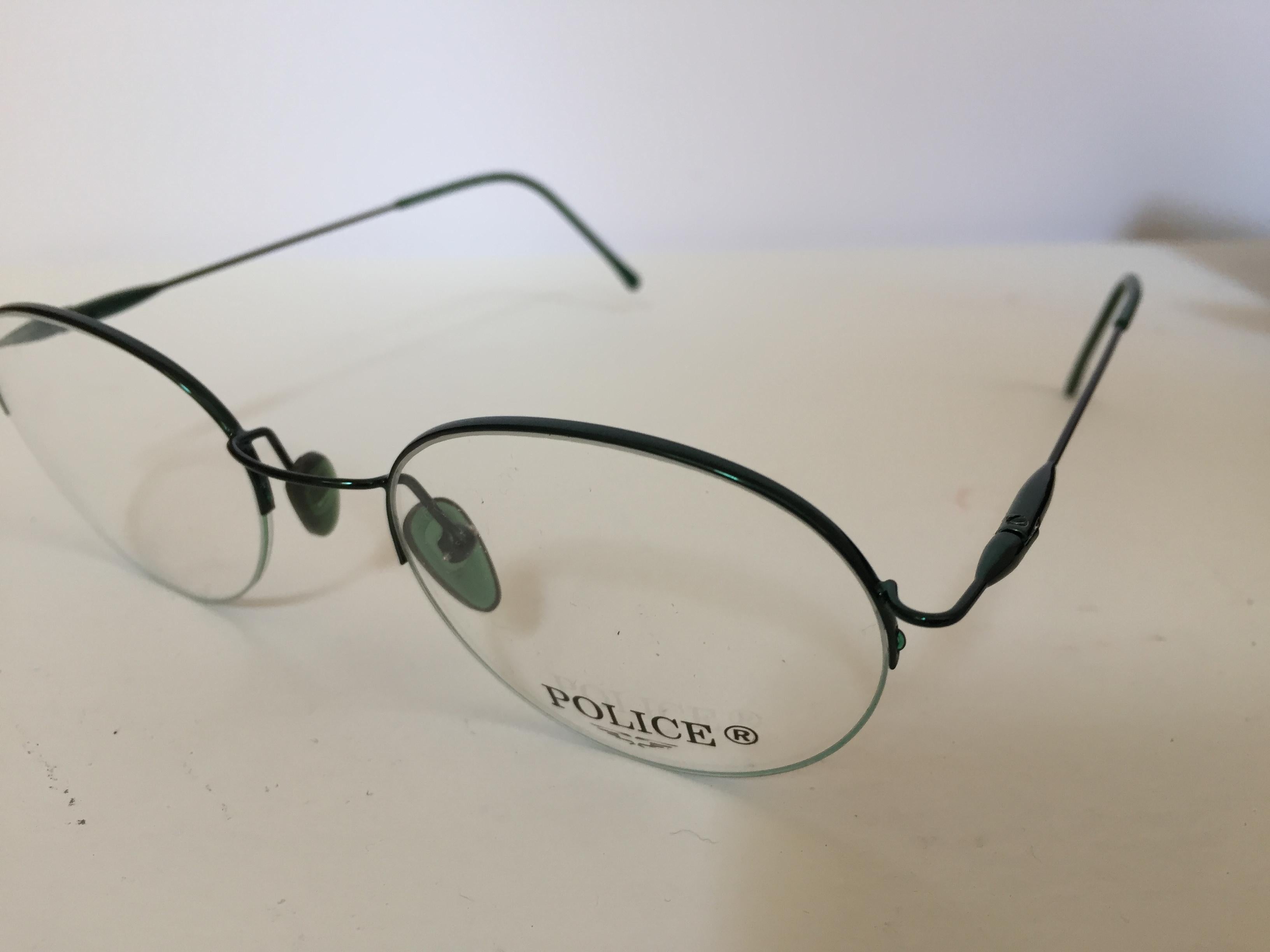 Gafas Vintage Police Titanio Negro en Excelente estado para la venta en North Hollywood, CA