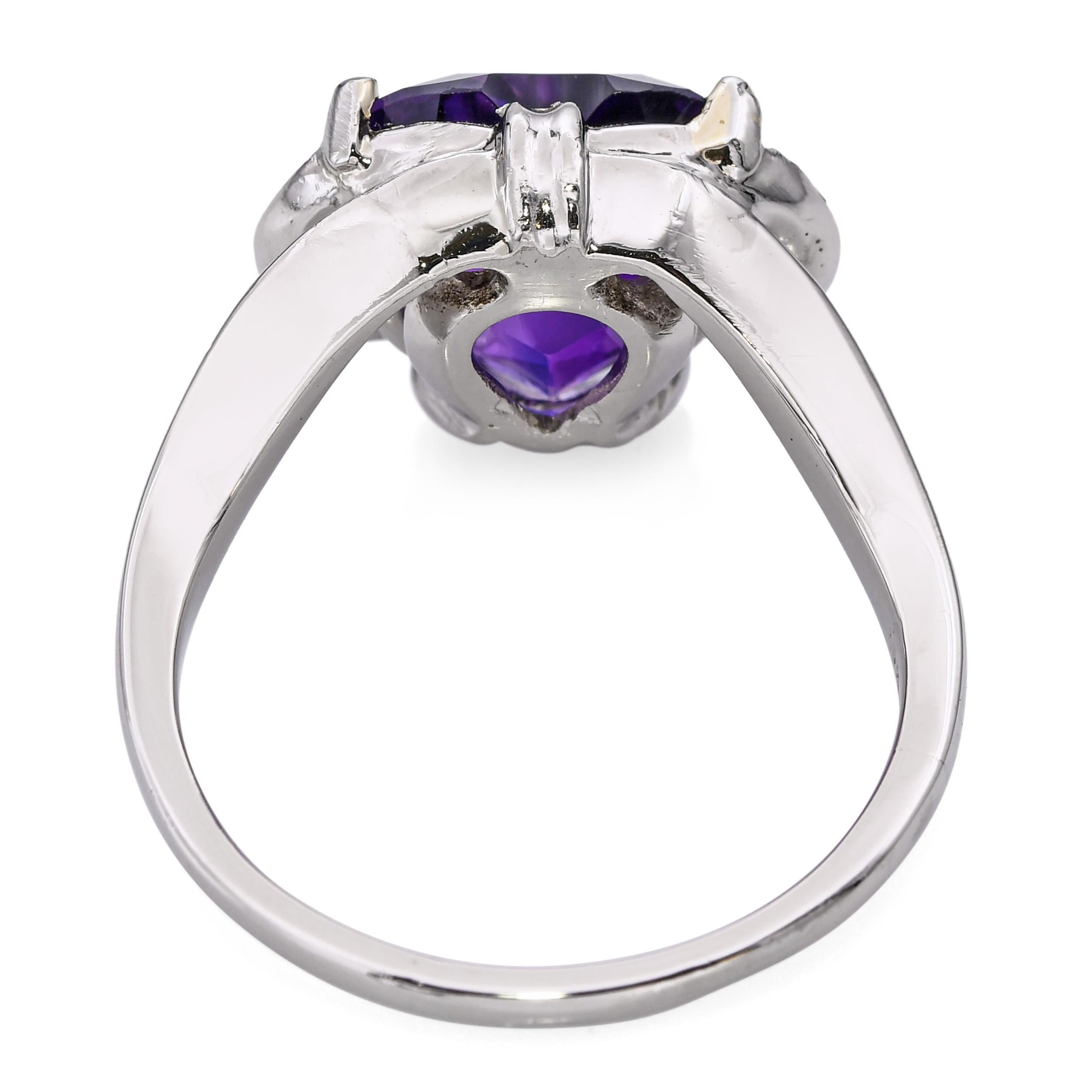 Vintage F & F Felger Platin Amethyst Herz und Diamant Offset Ring im Angebot 1
