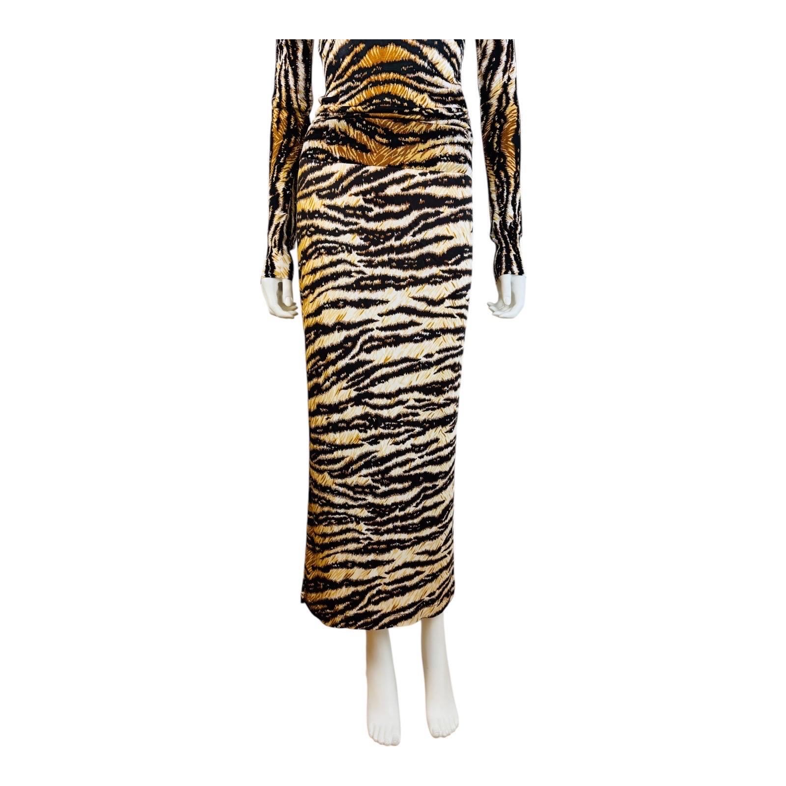 Women's Vintage F/W 1999 Dolce + Gabbana Tiger Print Sweater Maxi Skirt Set For Sale