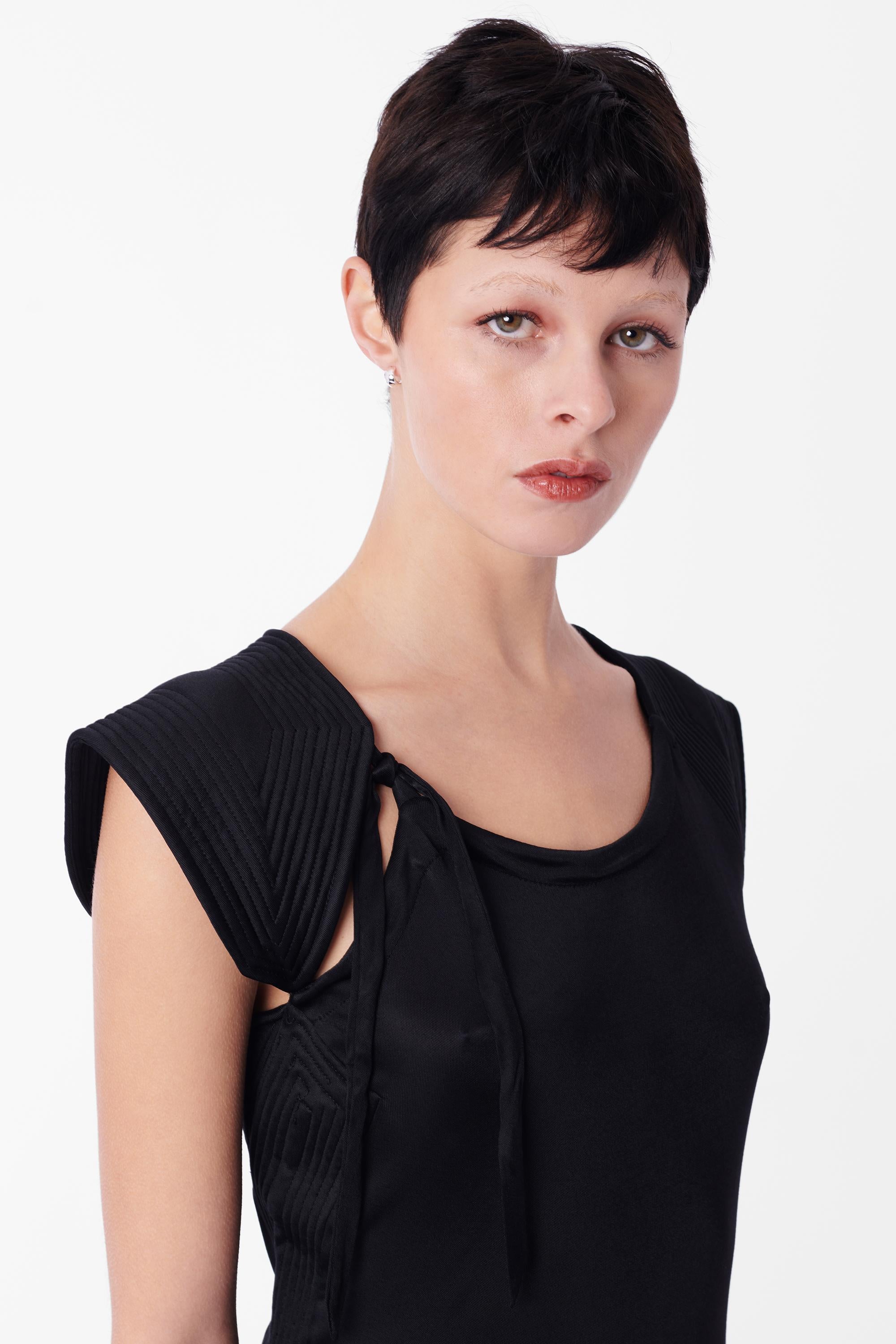 Vintage Tom Ford for Yves Saint Laurent F/W 2004 Black Midi Dress In Excellent Condition For Sale In London, GB