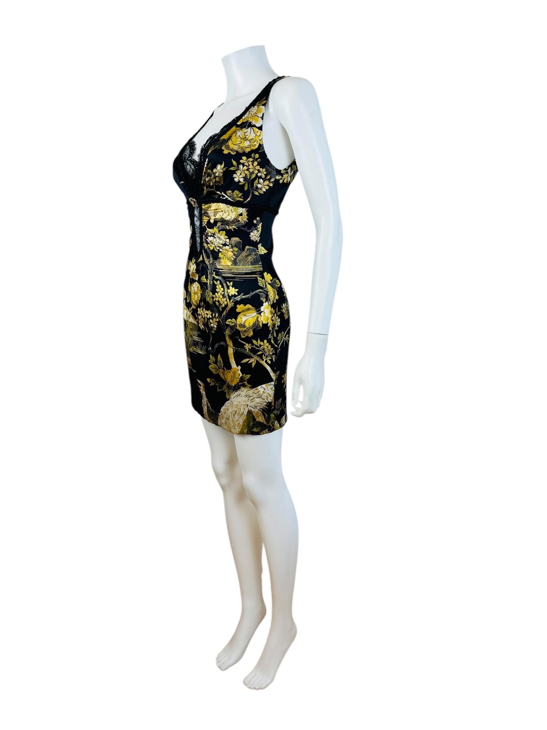 Vintage F/W 2006 Roberto Cavalli Opulent Birds Floral Black Lace Mini Dress For Sale 1