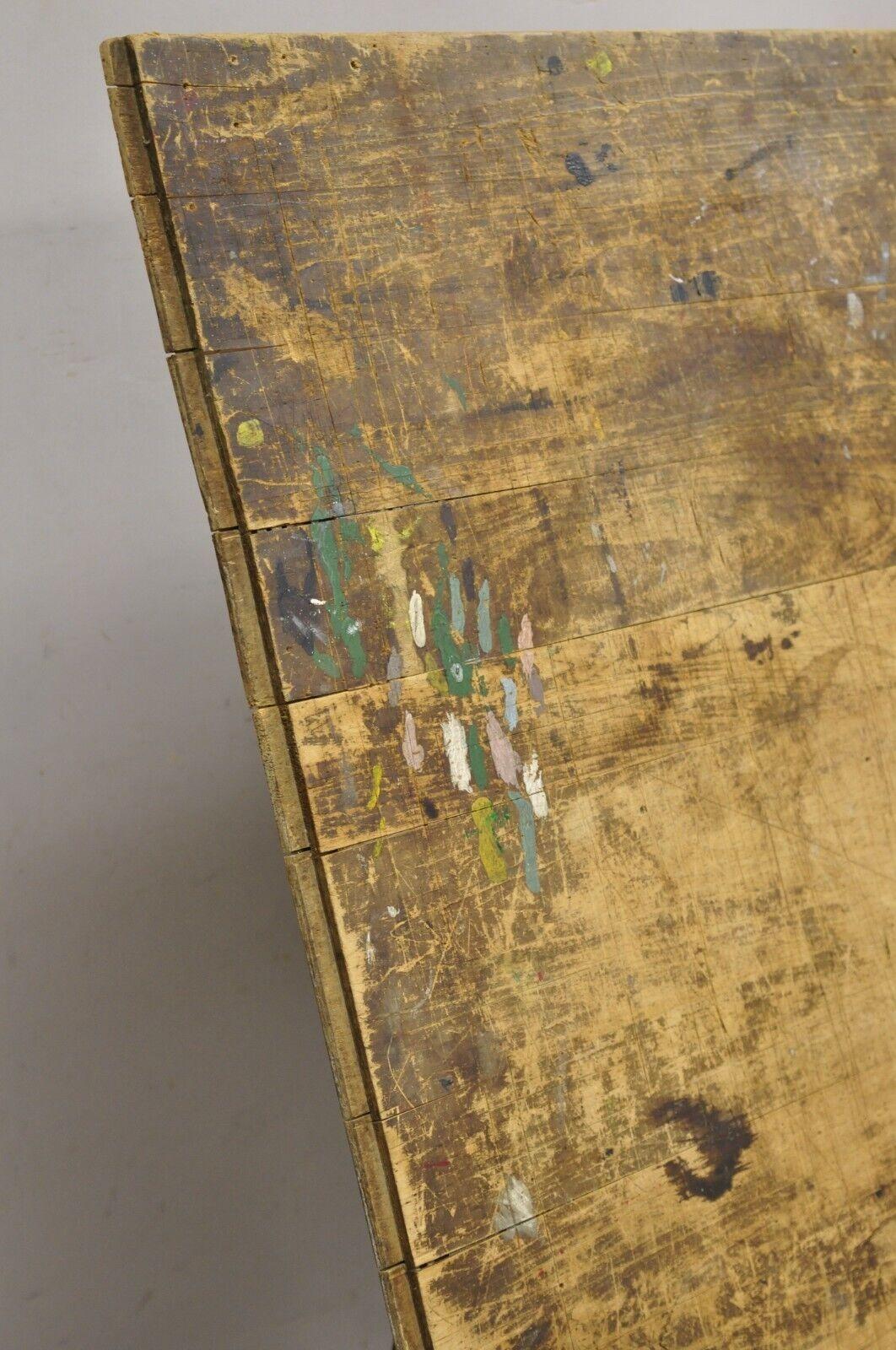 Vintage F. Weber Co Tavolo da disegno regolabile in legno di pino e ghisa in vendita 5