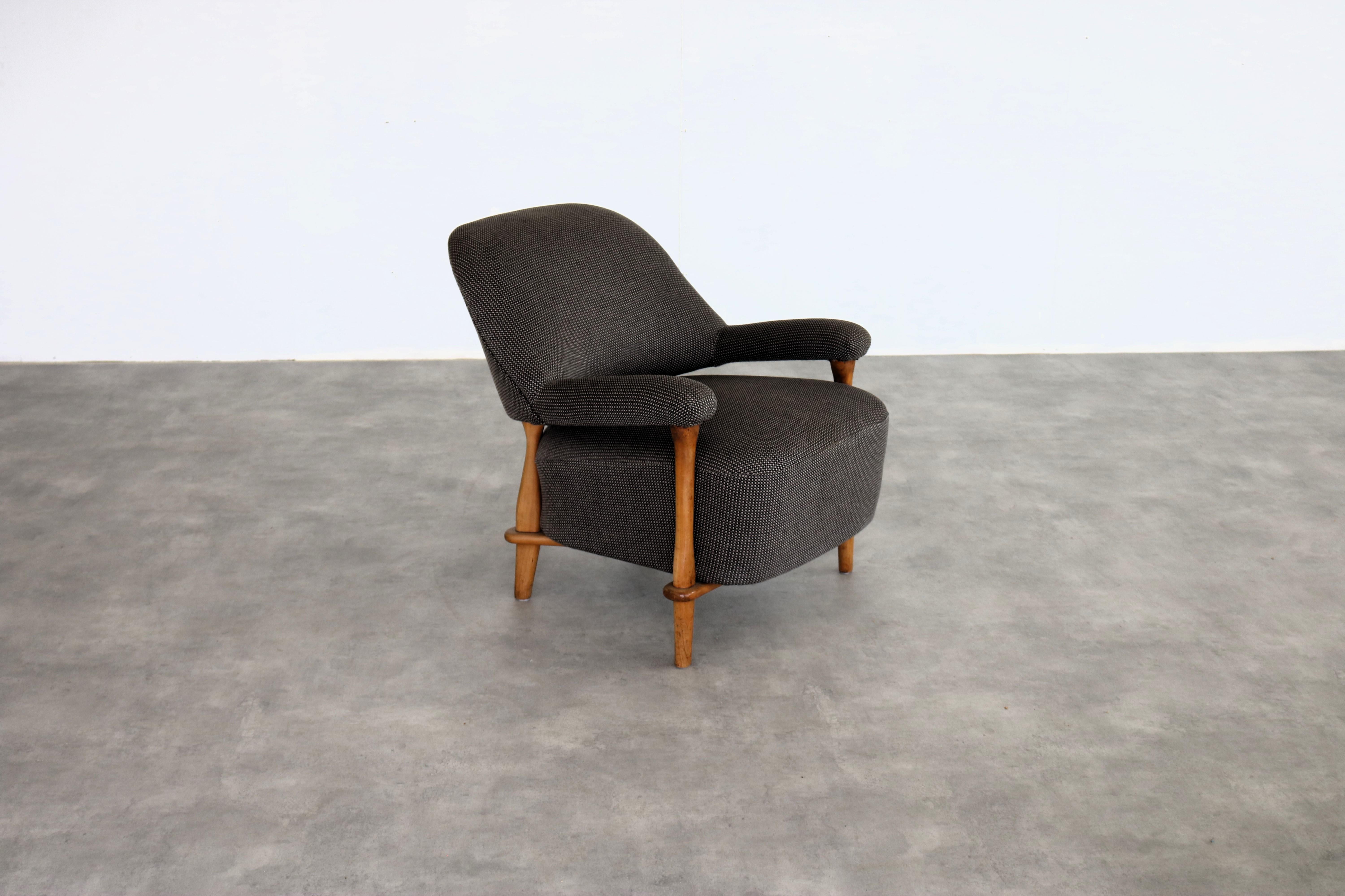 vintage f109 easy chair  Theo Ruth  Artifort In Good Condition In Lemmer, NL