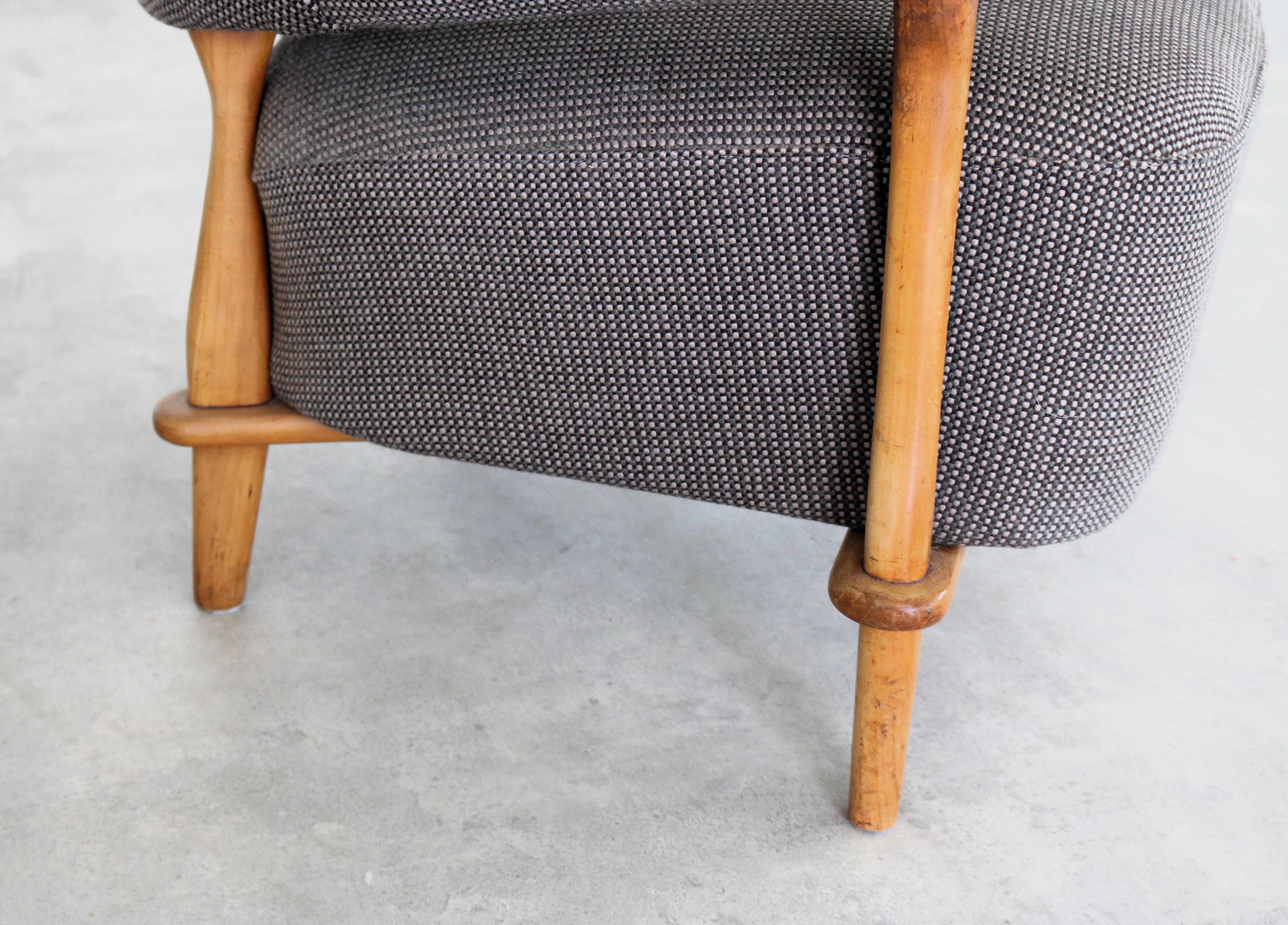 Fabric vintage f109 easy chair  Theo Ruth  Artifort