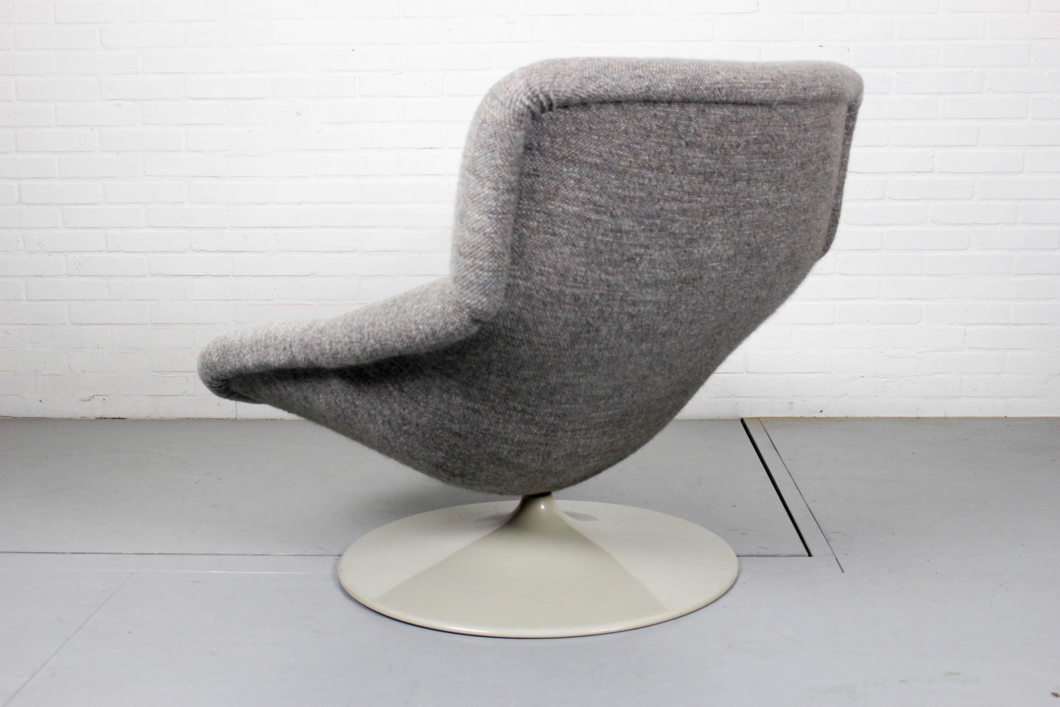 artifort chair