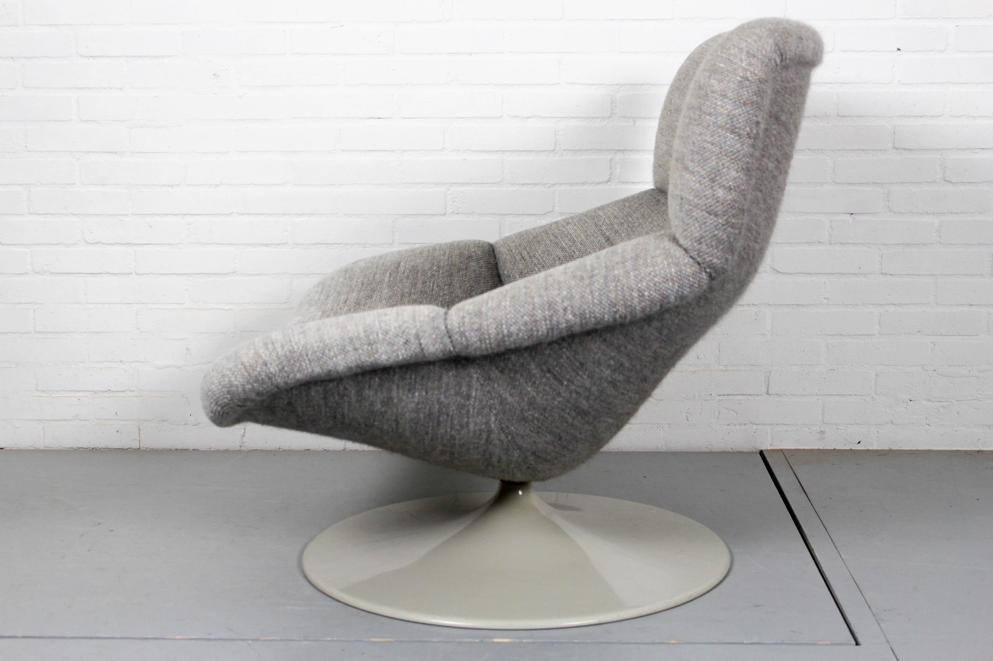Mid-Century Modern Vintage F518 Lounge Swivel Chair by Geoffrey Harcourt for Artifort