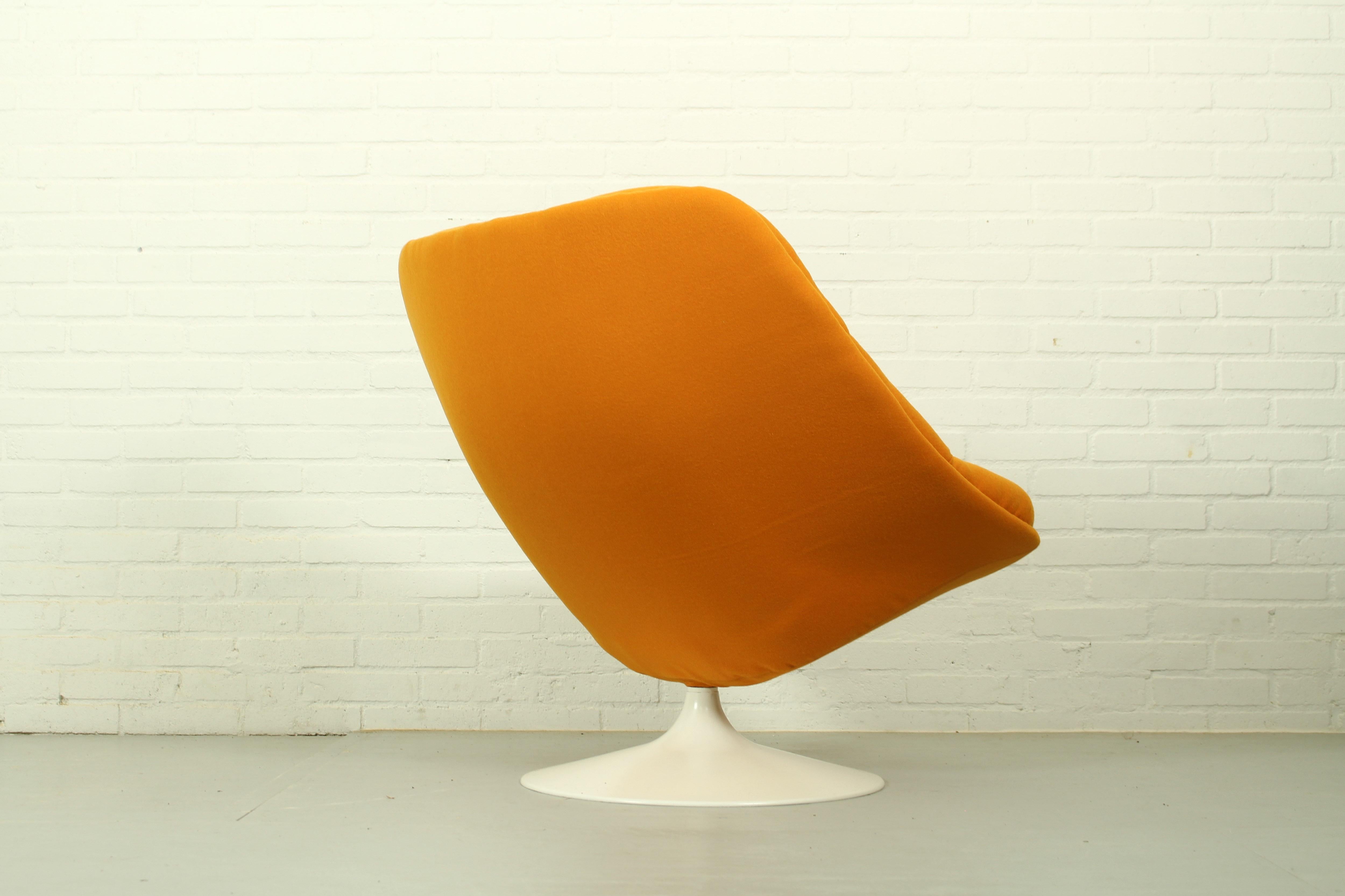 Vintage F557 armchair by Pierre Paulin for Artifort, 1960 4