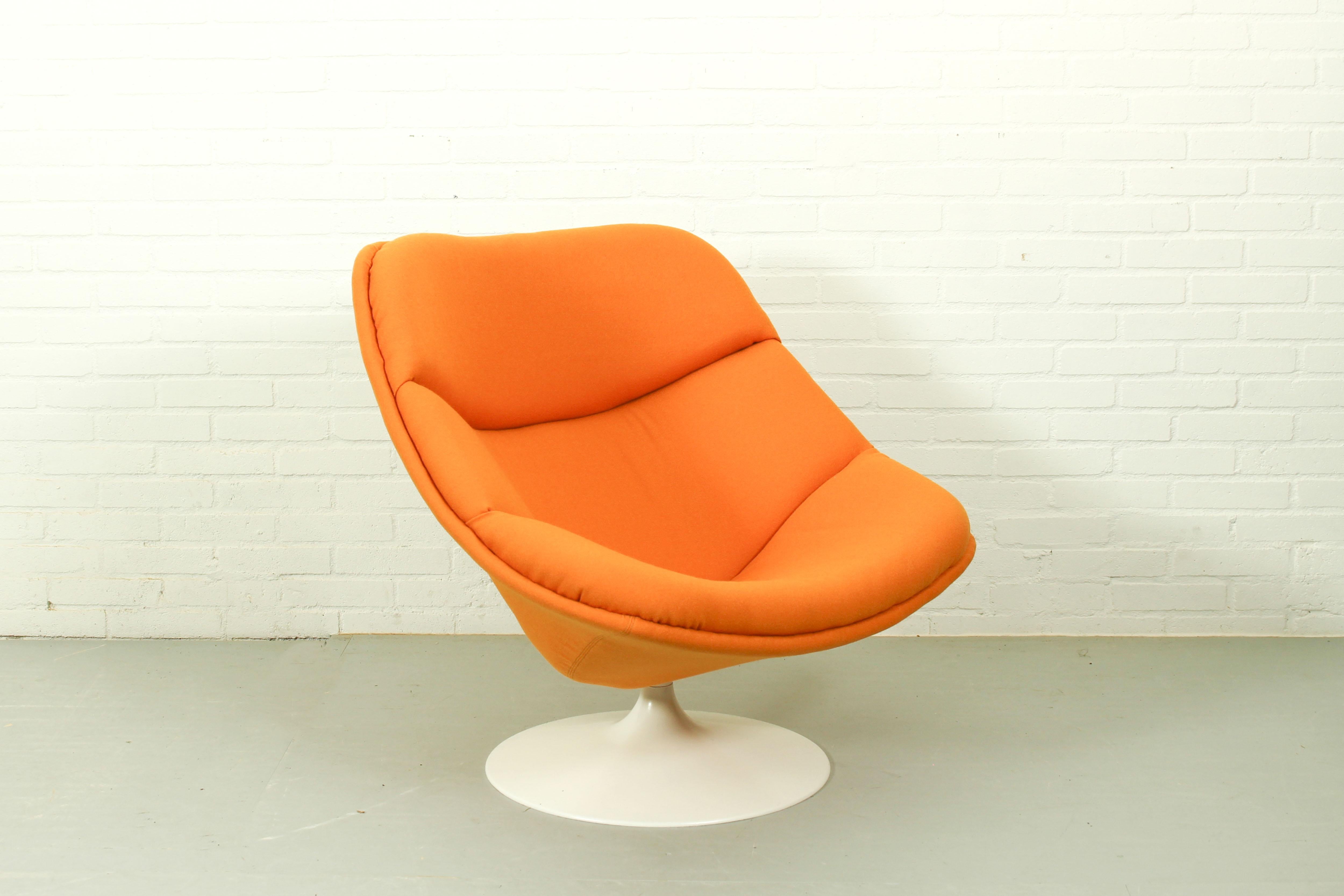 Mid-Century Modern Vintage F557 armchair by Pierre Paulin for Artifort, 1960