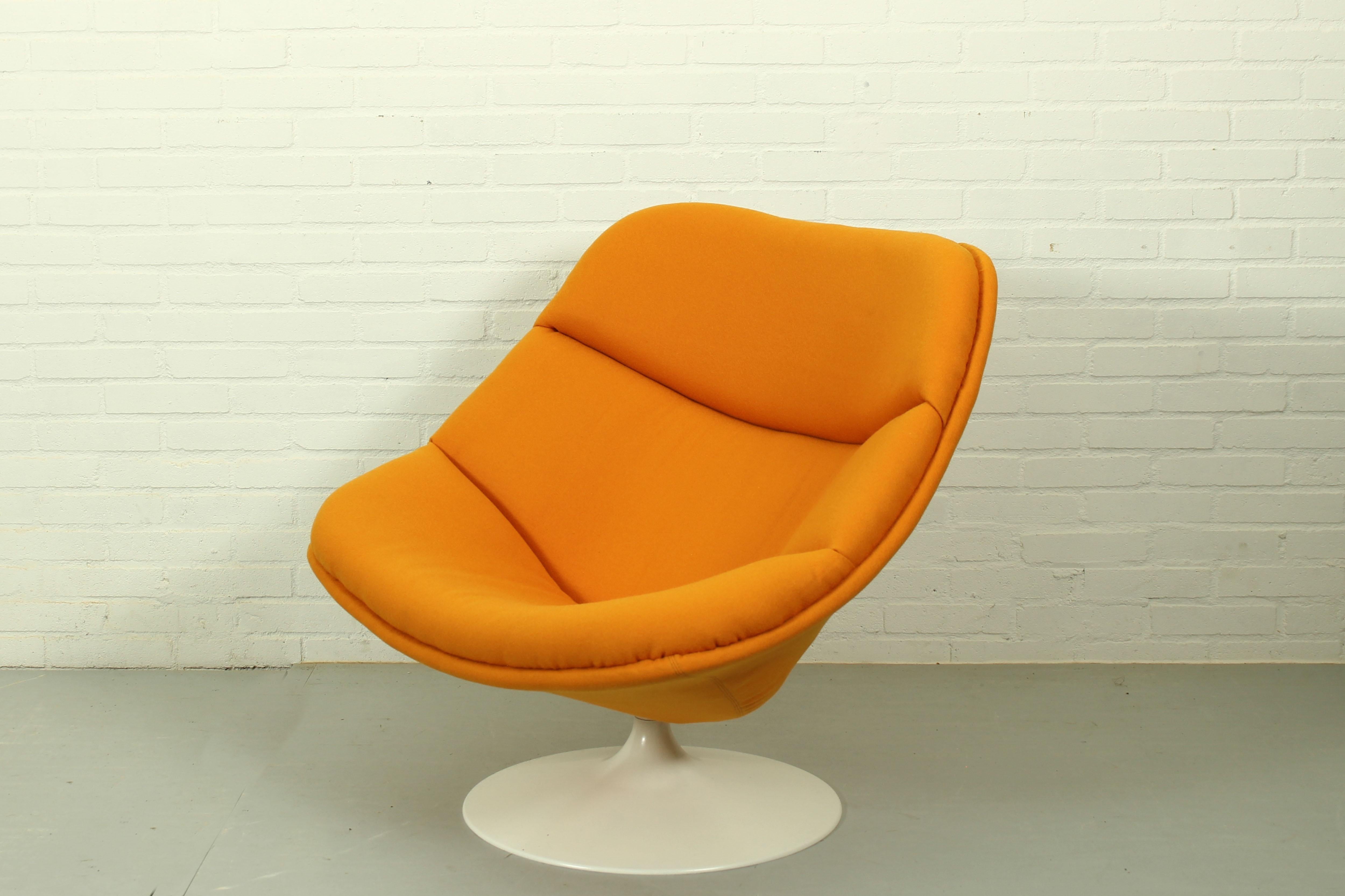 Vintage F557 armchair by Pierre Paulin for Artifort, 1960 1