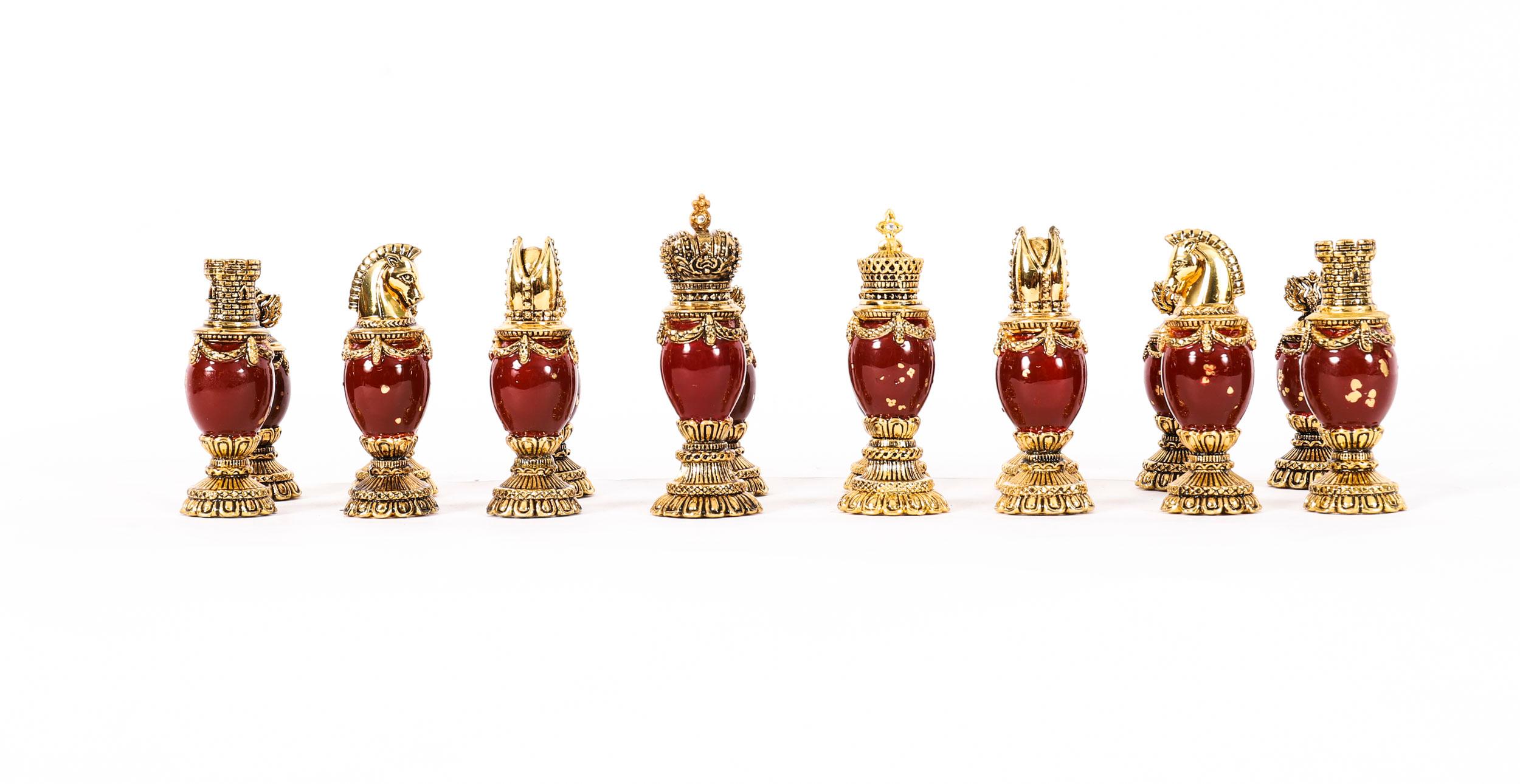 Jeu d'échecs vintage Faberge en noyer, marbre d'Amboyna et malachite 20ème siècle en vente 8