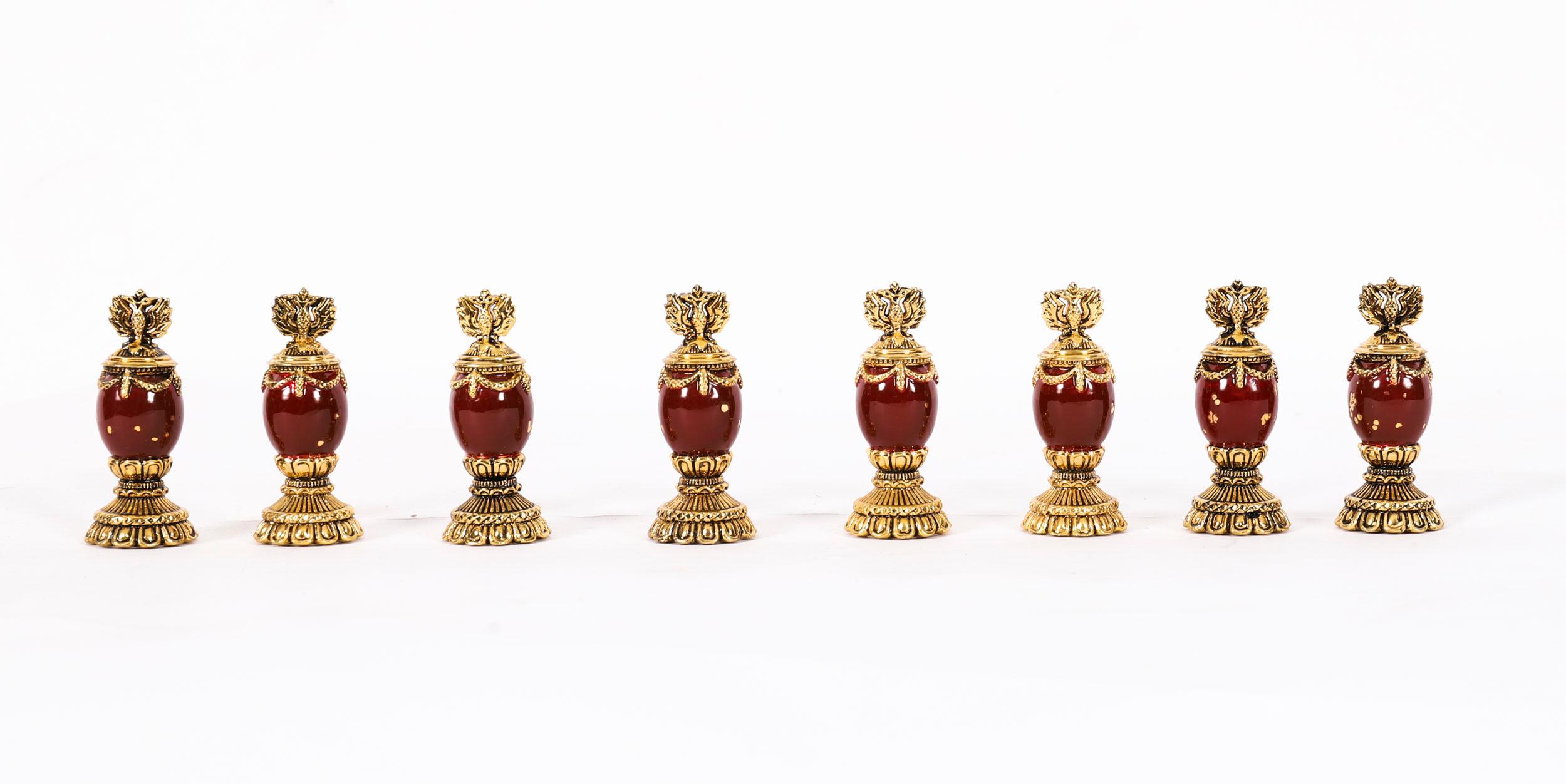 Jeu d'échecs vintage Faberge en noyer, marbre d'Amboyna et malachite 20ème siècle en vente 9