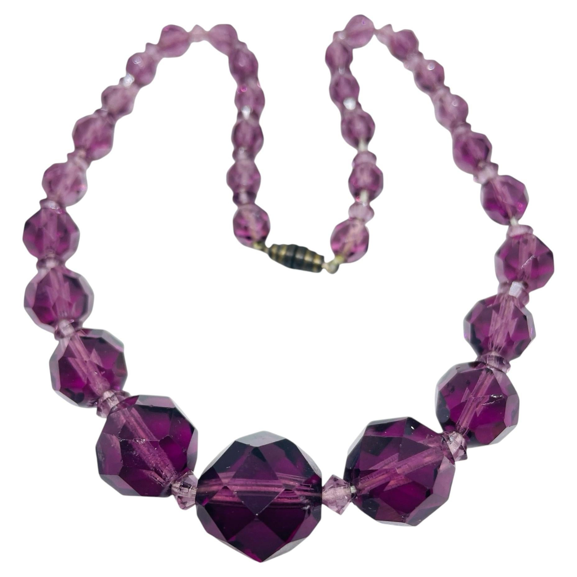 Collar vintage de diseño con cuentas de cristal amatista facetado