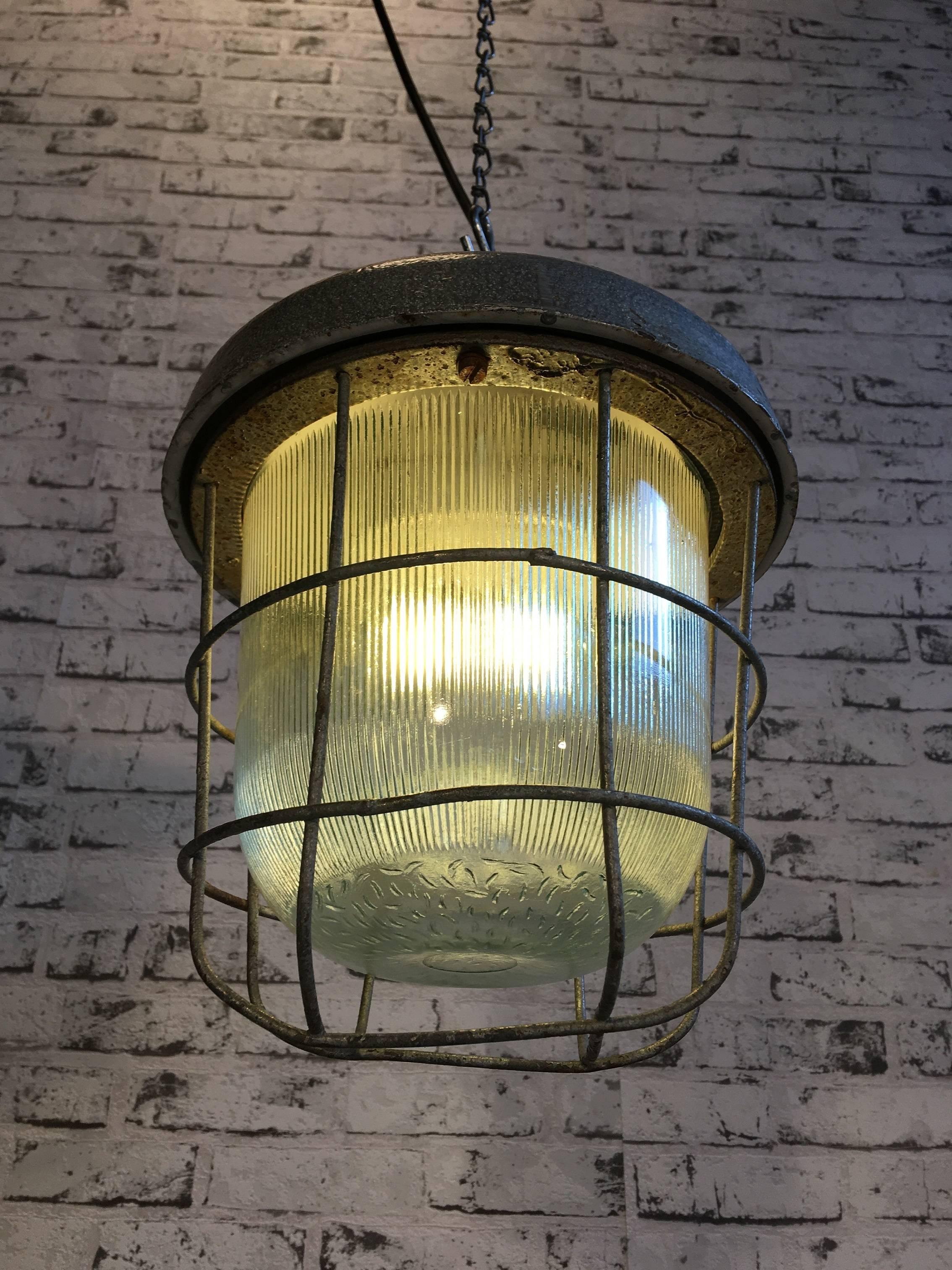 Vintage Factory Hanging Lamp, 1960s In Good Condition In Kojetice, CZ