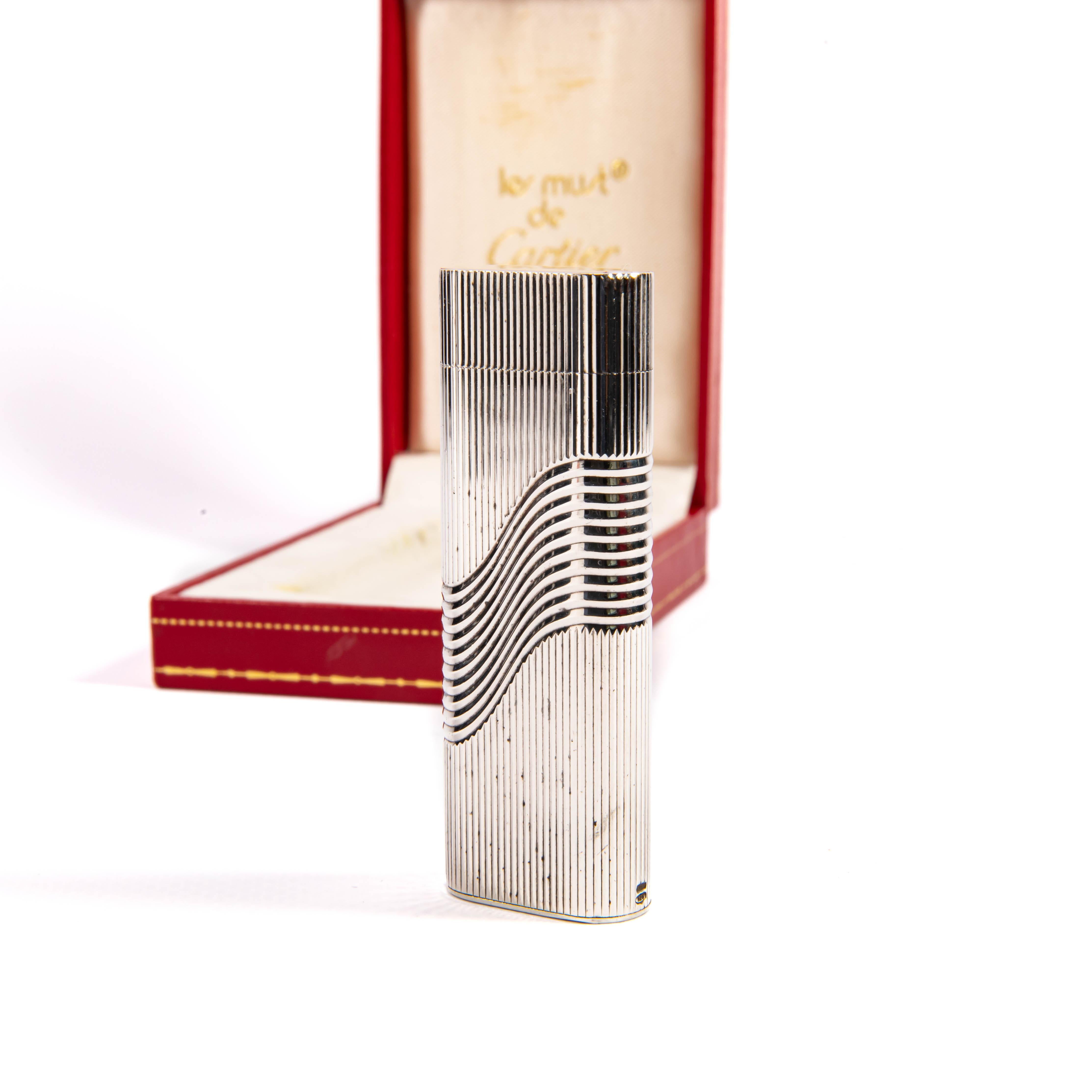 Vintage Factory Solid Silver CARTIER Les Must Lighter in Box 1970s For Sale 1