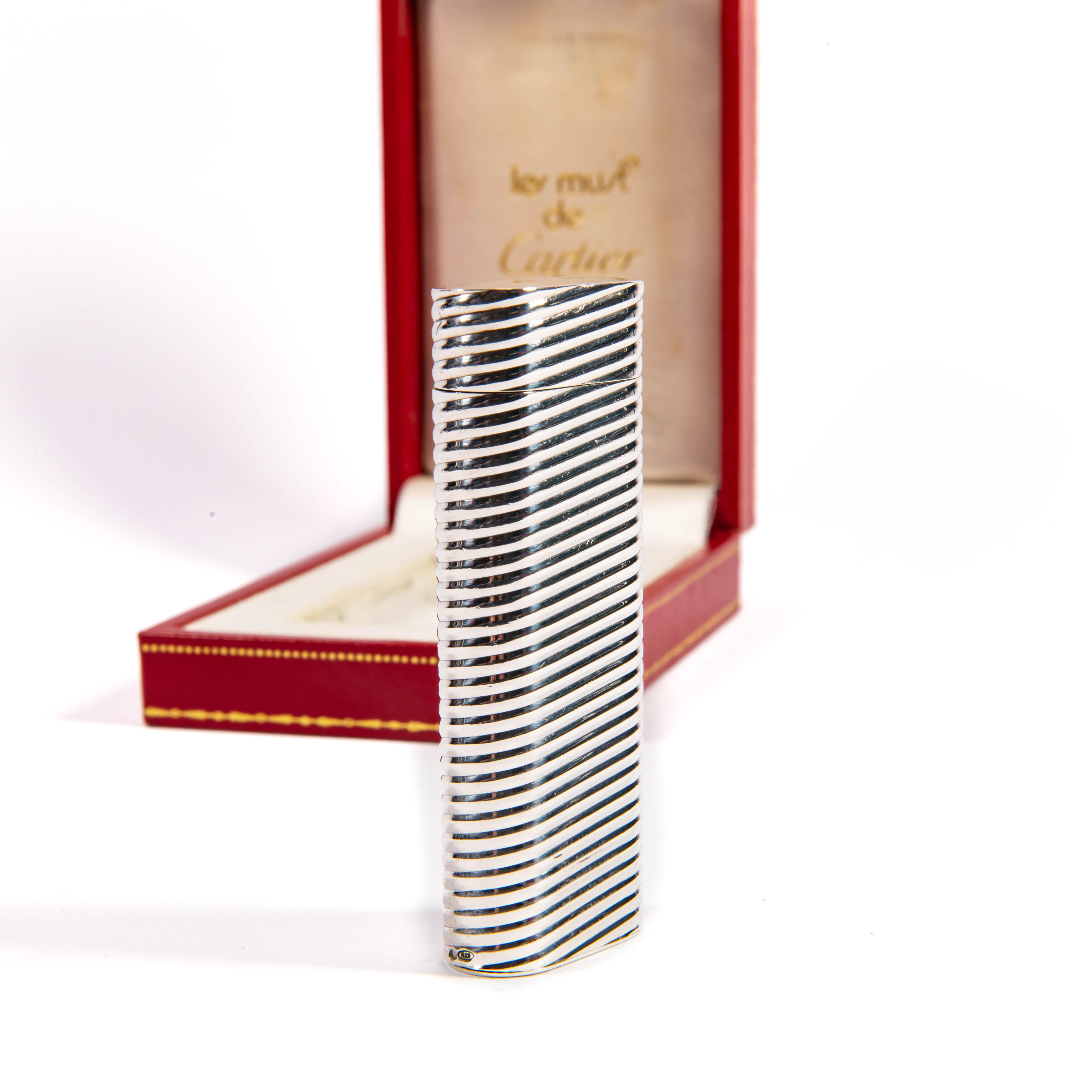 Vintage Factory Solid Silver CARTIER Les Must Lighter in Box 1970s For Sale 2