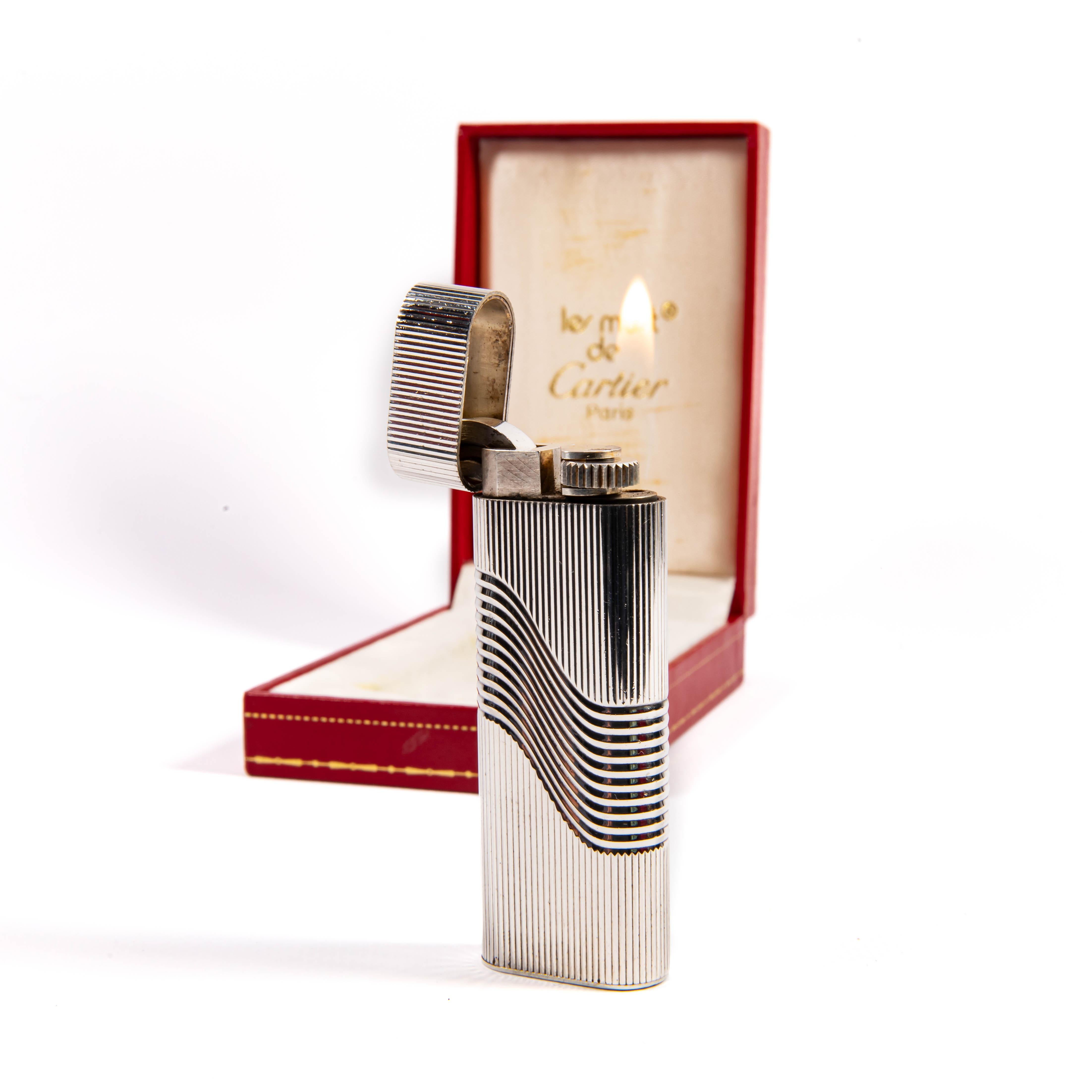 Vintage Factory Solid Silver CARTIER Les Must Lighter in Box 1970s For Sale 3