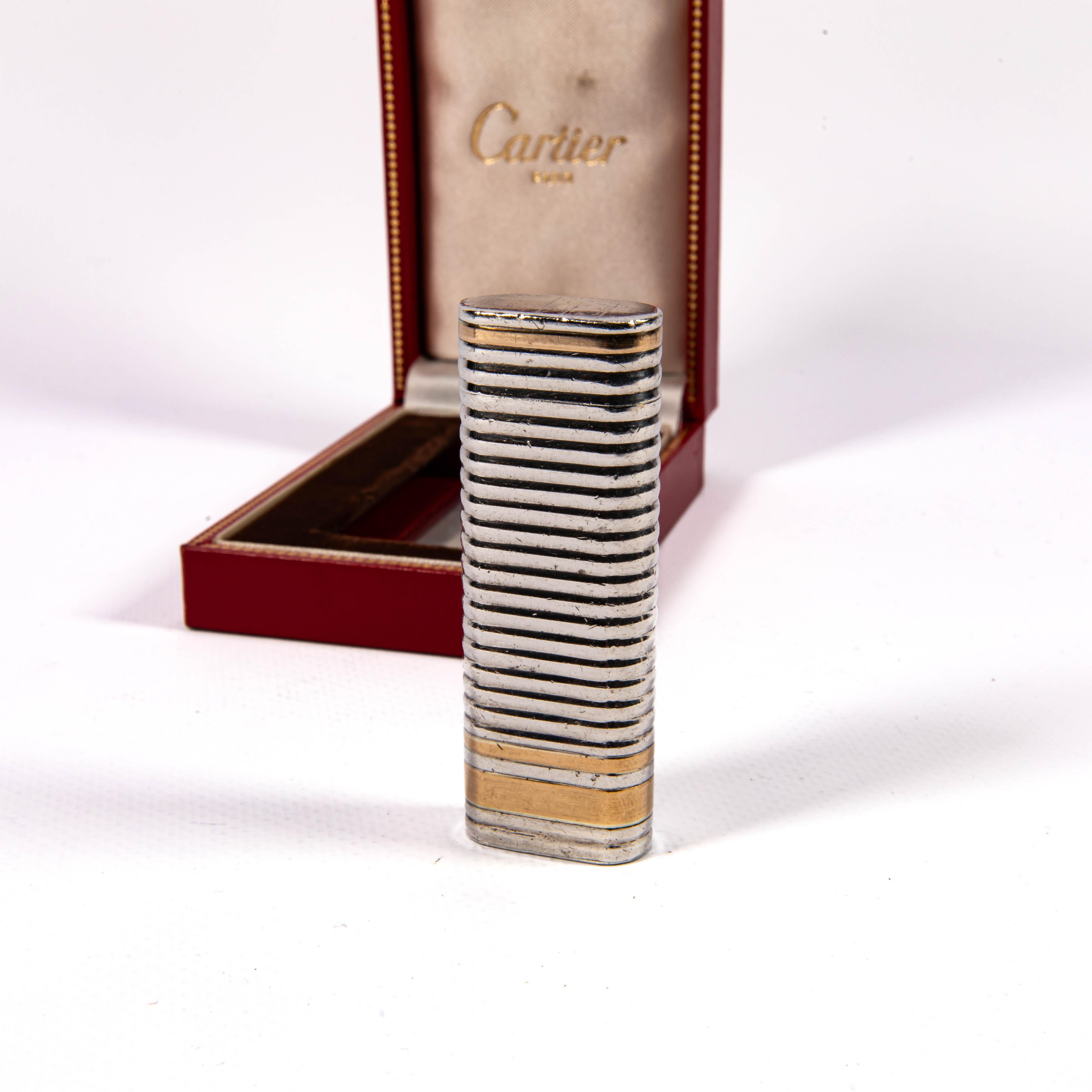 Accendino d'epoca in argento Sterling CARTIER Les Must in scatola 1970s In condizioni buone in vendita a DELFT, NL