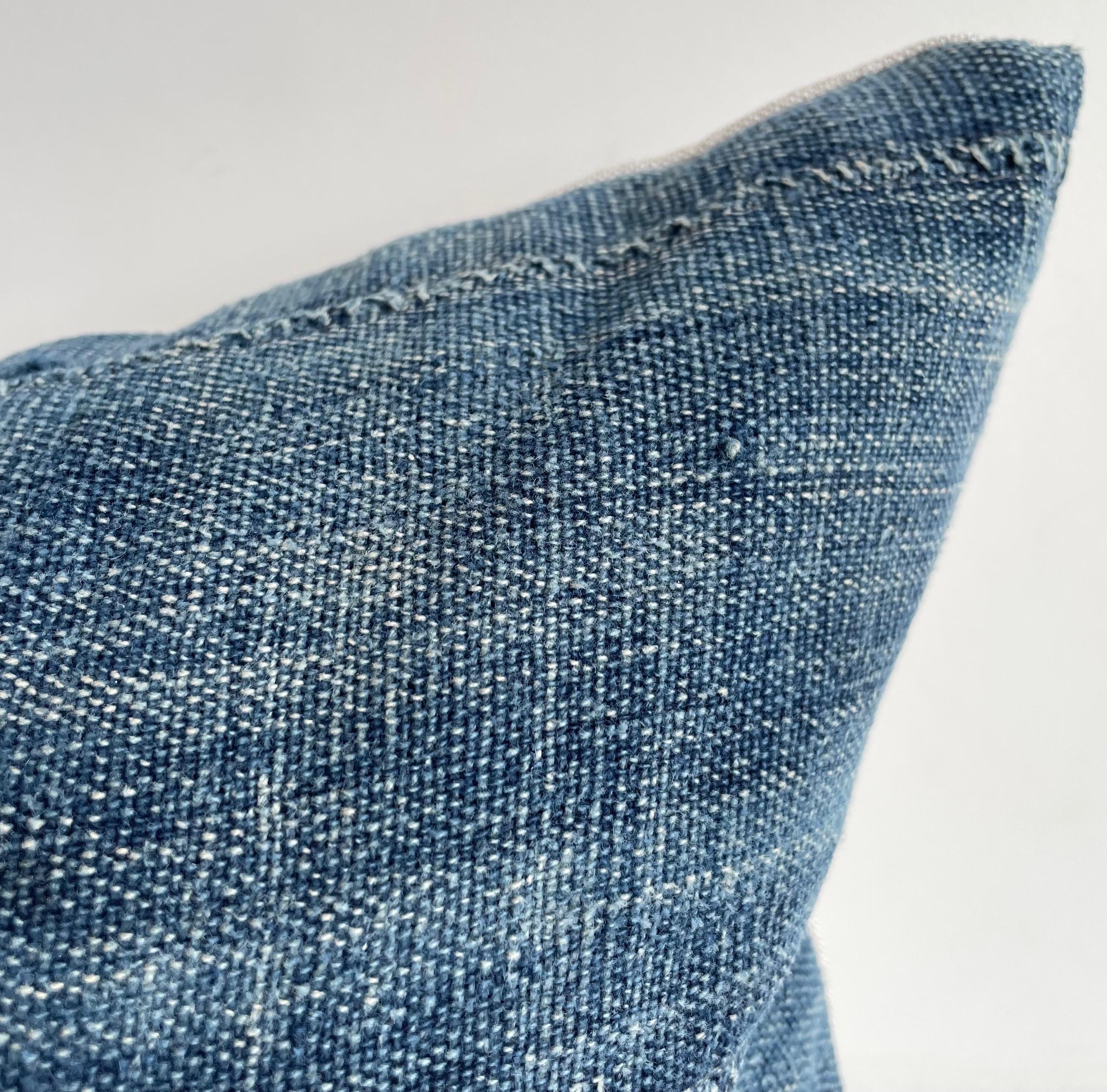 Vintage Faded Blue Indigo Cloth and Linen Pillow In Good Condition In Brea, CA