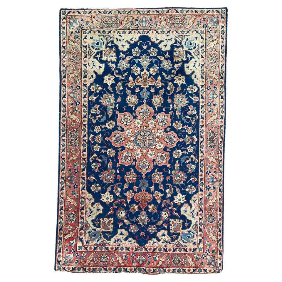 Faded Vintage Rugs - 1,978 For Sale on 1stDibs | vintage faded rug ...