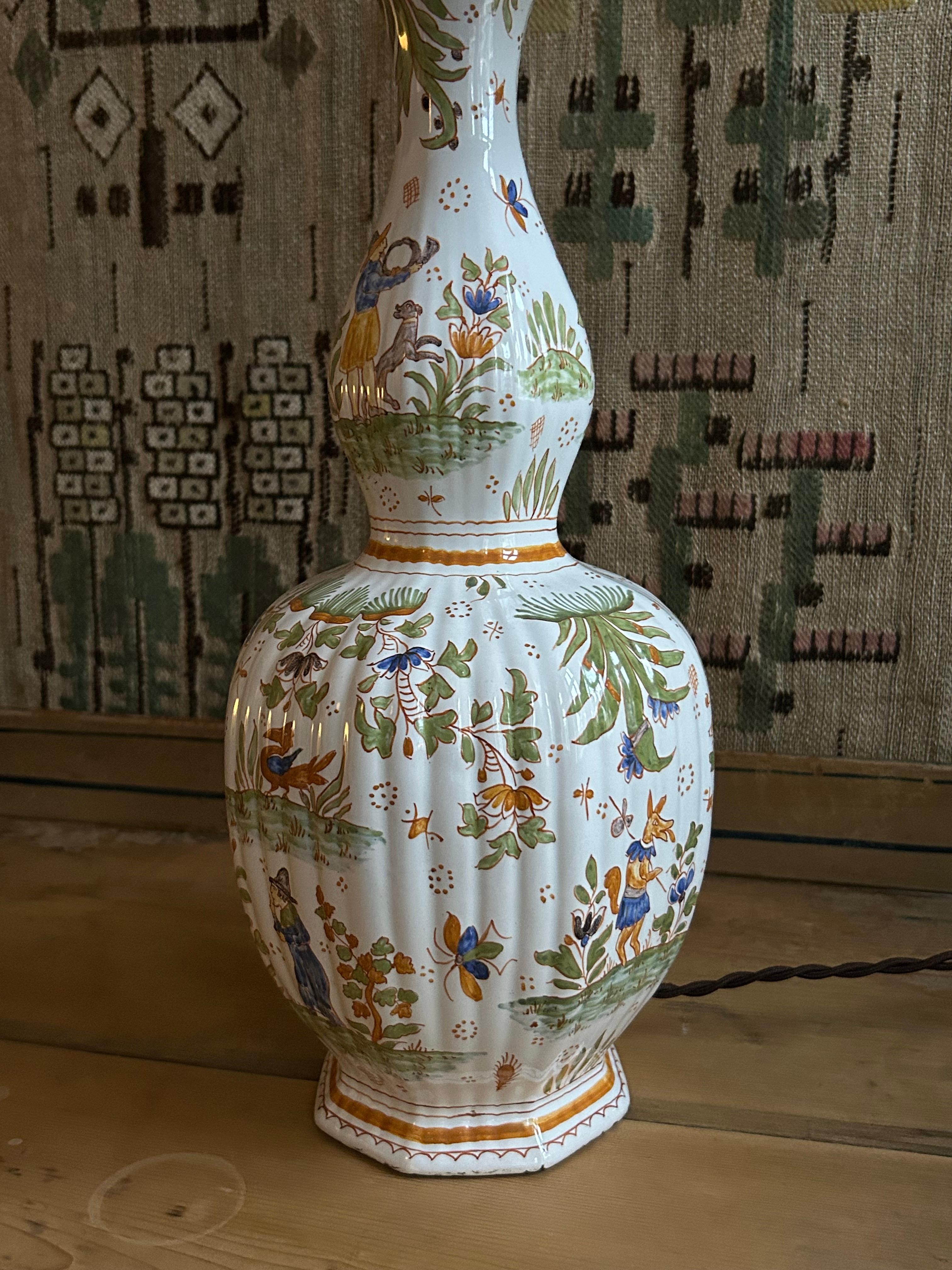 Hand-Painted Vintage Faience Ceramic Table Lamp with Customized Shade, France, 20th Century