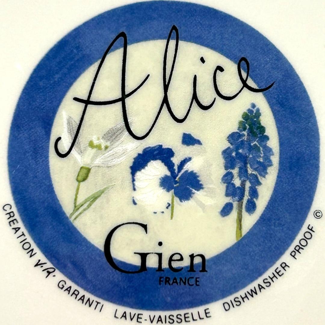 20th Century Vintage Faiencerie De Gien “Alice” Medium Sq. Floral Serving Dish w/Original Box For Sale