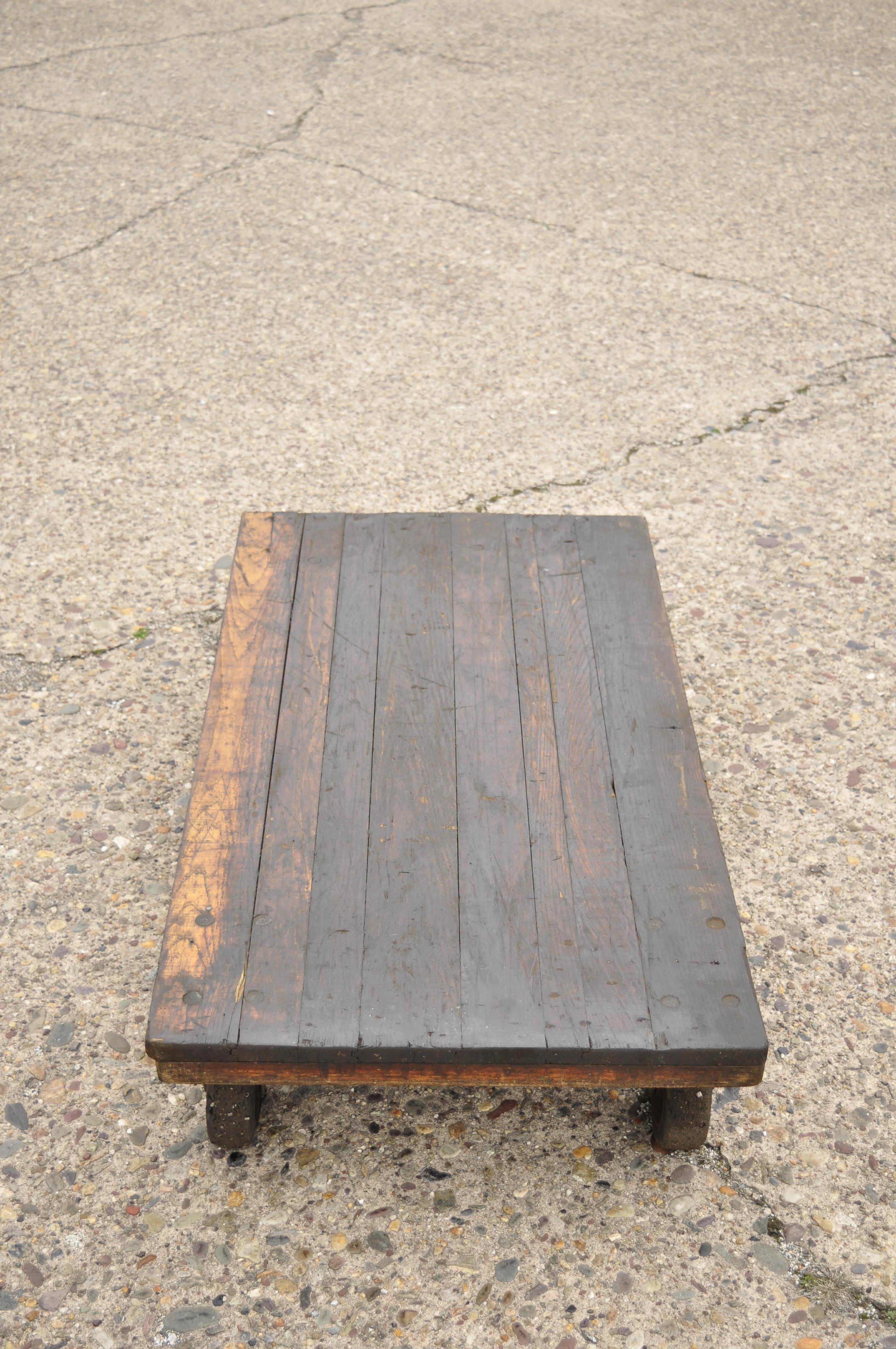 Vintage Fairbanks American Industrial Wood & Iron Factory Work Cart Coffee Table For Sale 4
