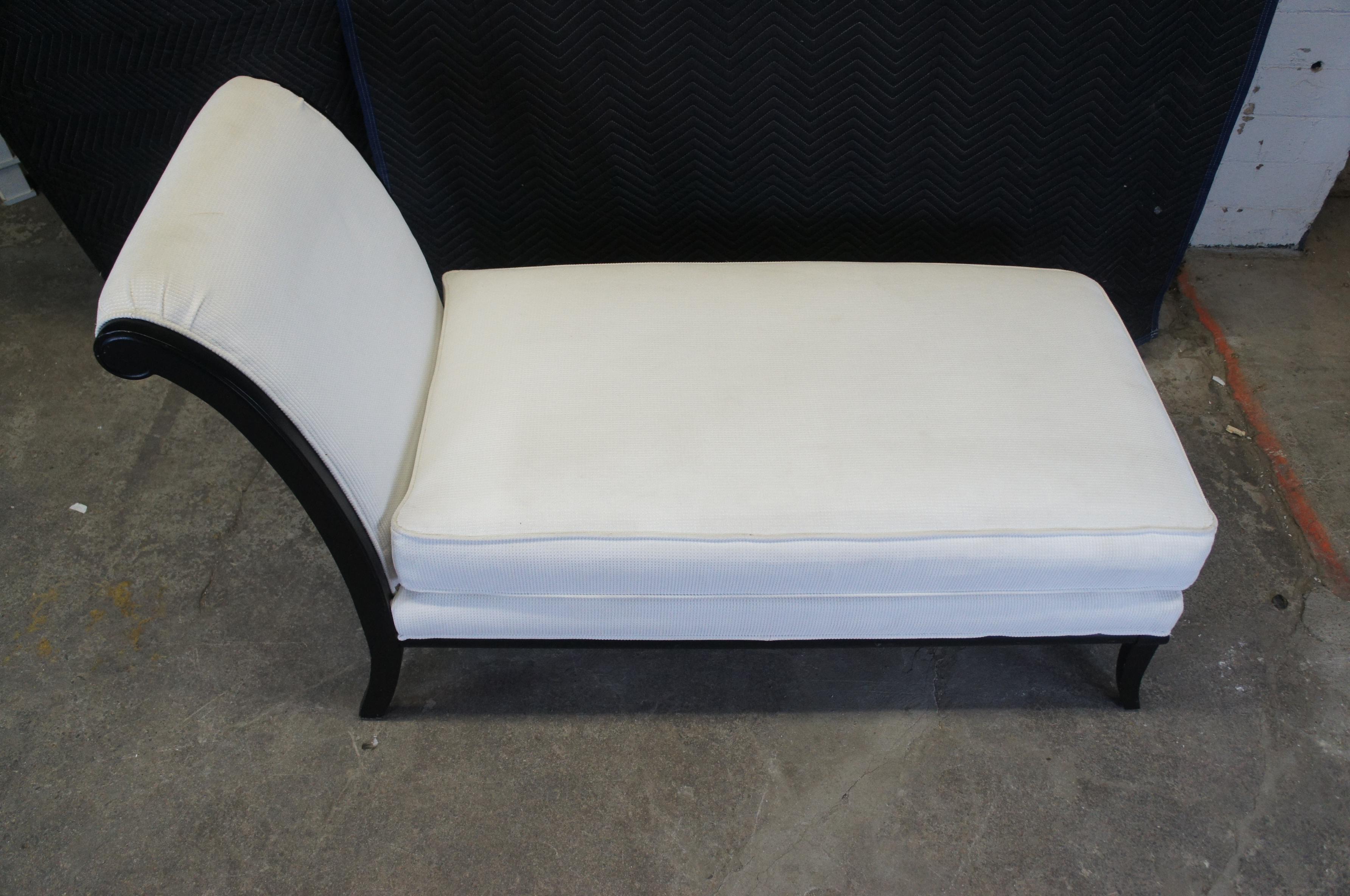 Chaise Longue Vintage Fairfield avec Cadre Noir Rembourré Blanc 64 Pouces Bon état - En vente à Dayton, OH