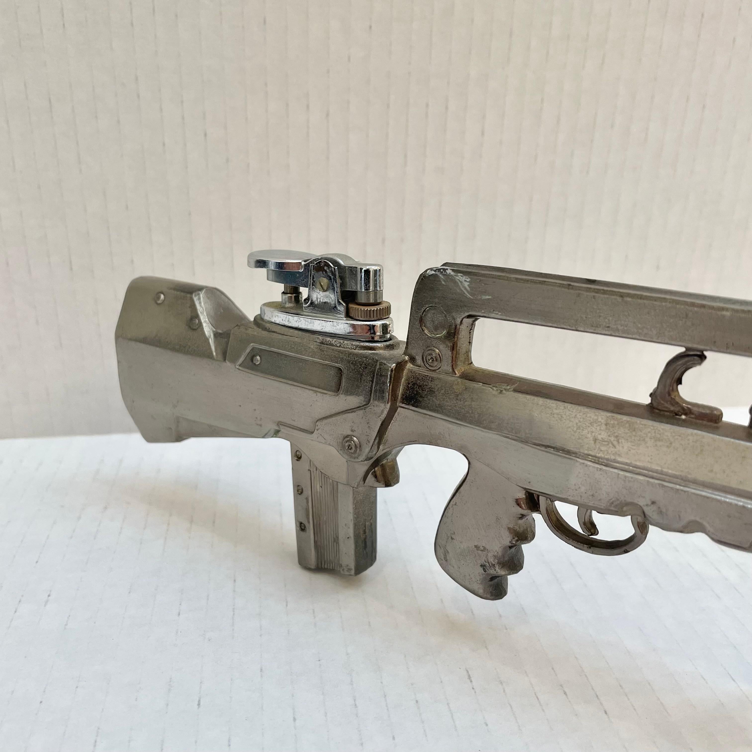 Vintage FAMAS Assault Rifle Lighter, 1980s Japan In Good Condition For Sale In Los Angeles, CA