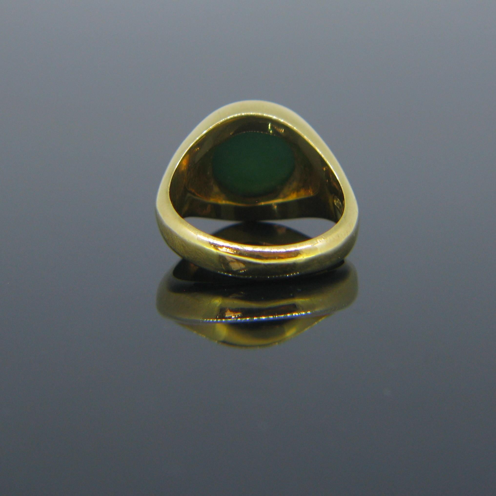 Vintage Familienwappen-Siegelring aus Achat mit Intaglio, 18kt Gold im Zustand „Gut“ in London, GB