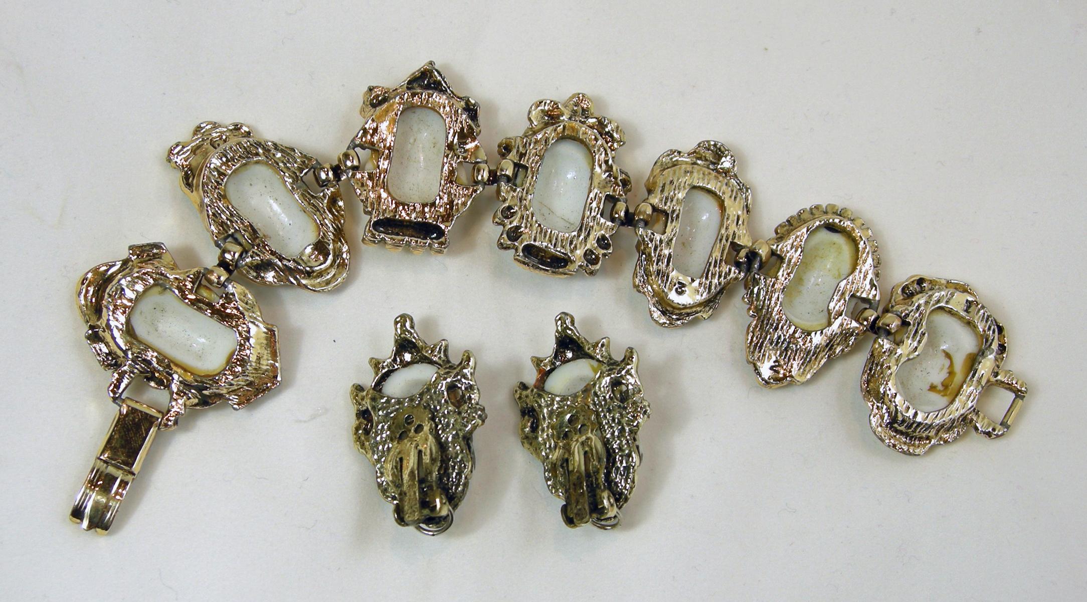Vintage Famous Selro Gods Bracelet & Earrings For Sale 1