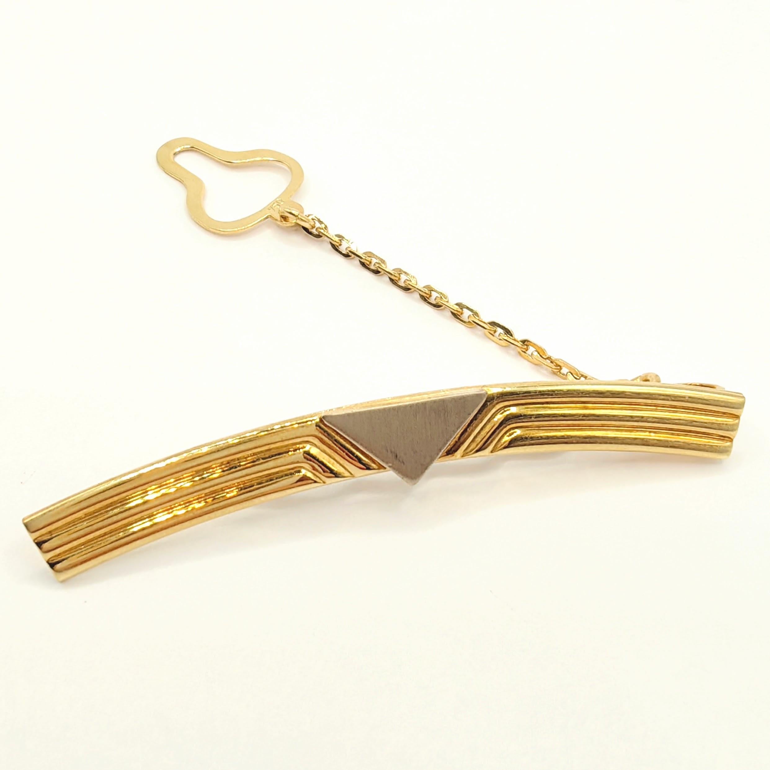 Vintage Fan Shape Tie Clip With Chain in 18K Yellow & White Two-tone Gold For Sale 1