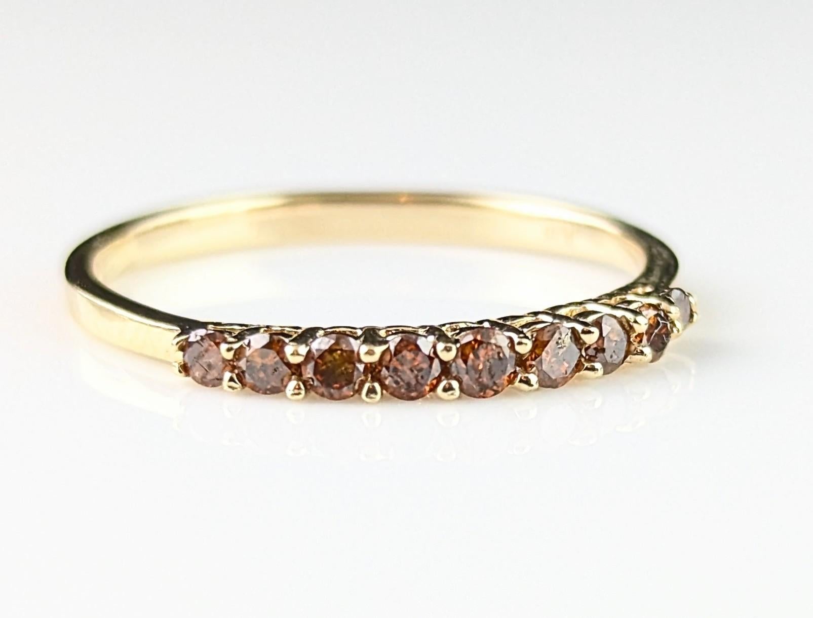 Vintage Fancy brown Diamond half eternity ring, 10ct gold 4