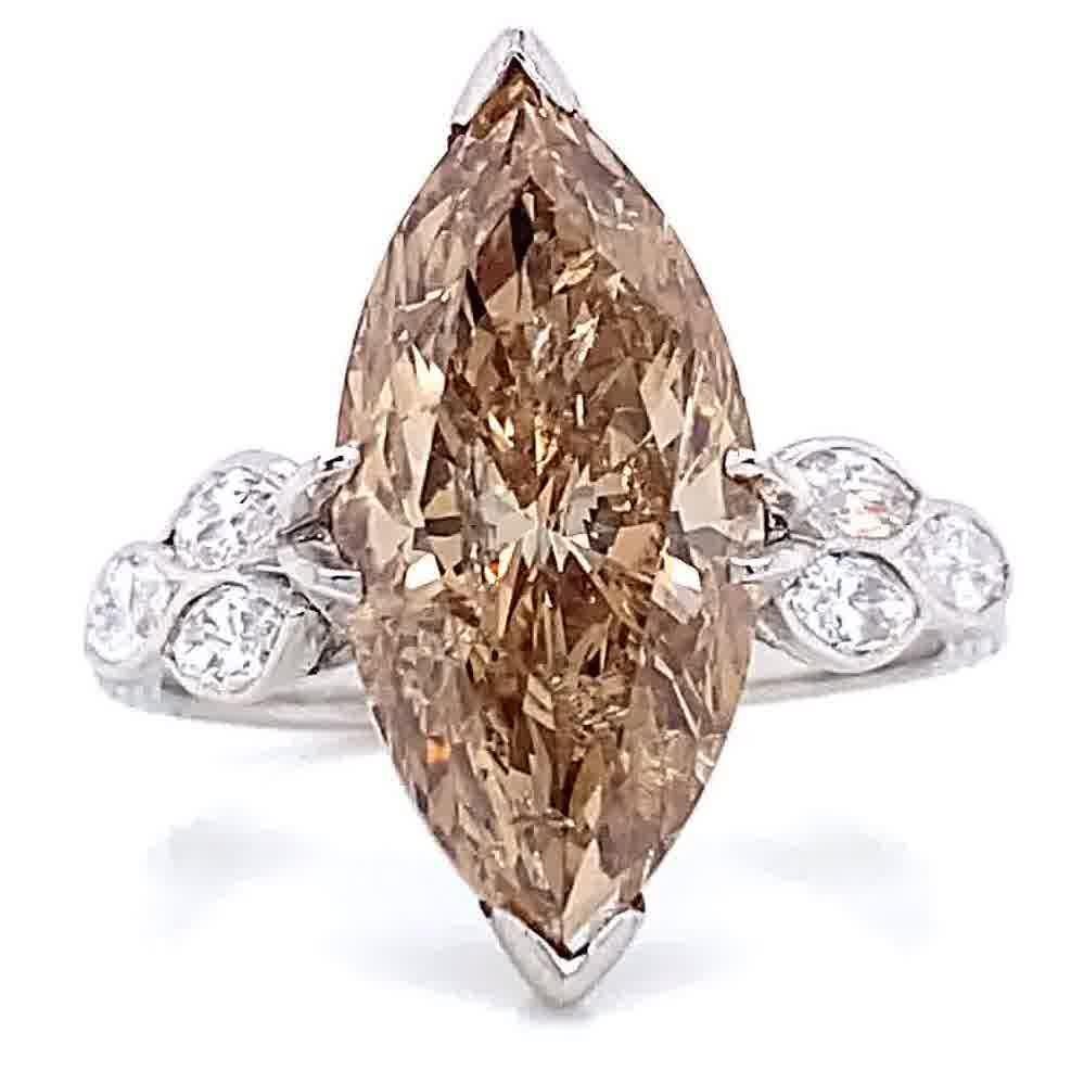 Verlobungsring aus Platin mit braunem Fancy-Diamant im Marquiseschliff (Art déco)