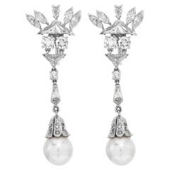 Pendientes colgantes geométricos de platino con perla Akoya y diamantes talla fantasía vintage