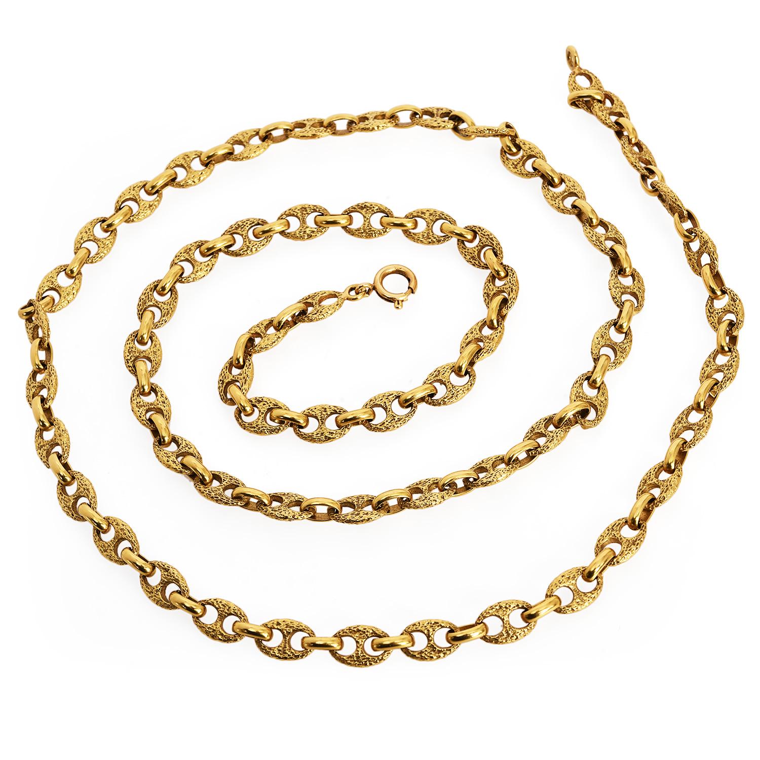 Men's Vintage Fancy Guchi Link-Textured 18K Yellow Gold Necklace For Sale