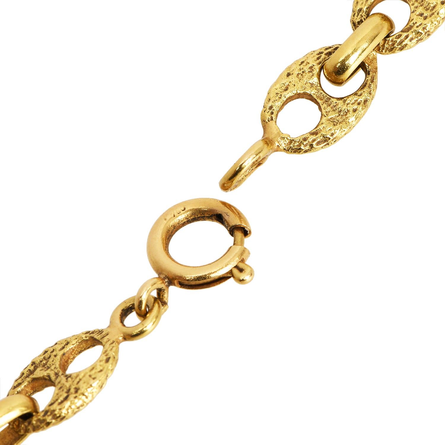 Vintage Fancy Guchi Link-Textured 18K Yellow Gold Necklace For Sale 2
