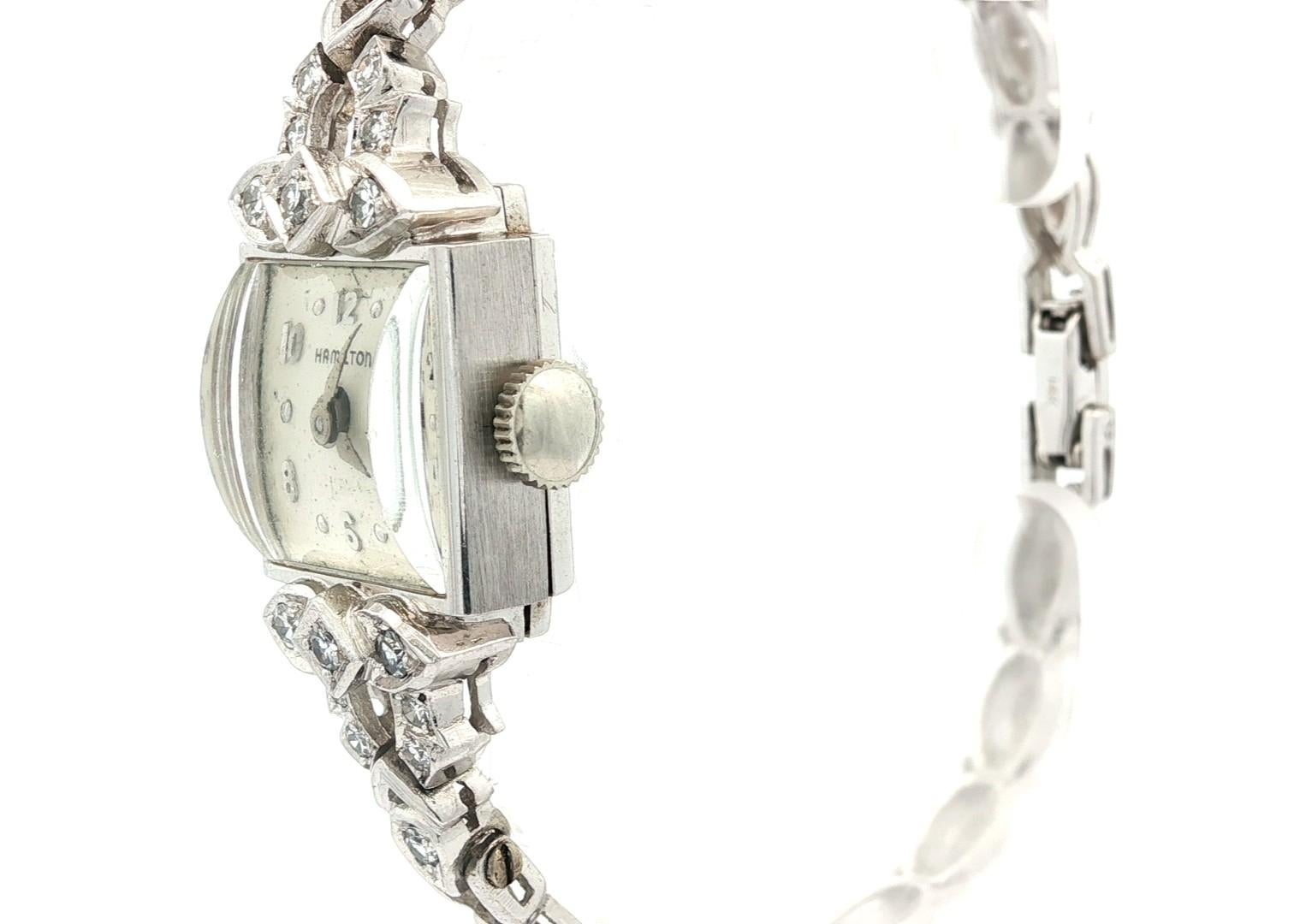 --Stein(e):--
(30) Echte natürliche Diamanten - Einzelschliff - Pave Set - 0,45ctw (ca.)

MATERIAL: Platingehäuse & Armband aus 14k Weißgold 
Gesamthöhe des Gehäuses: 39,8 mm (1,5