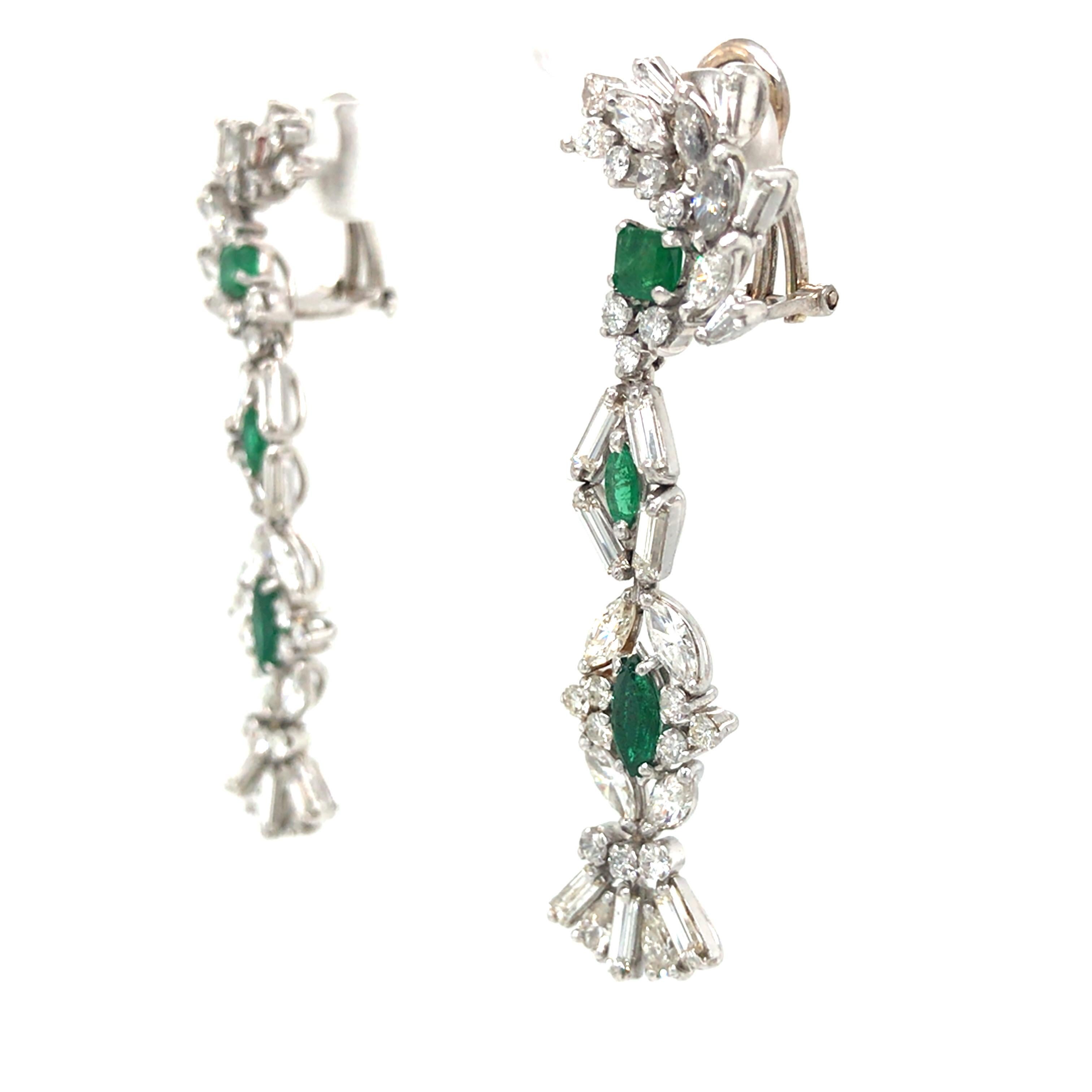 Vintage Fancy Shape Diamond Green Emerald Diamond Hanging Earring White Gold In Good Condition For Sale In Boca Raton, FL