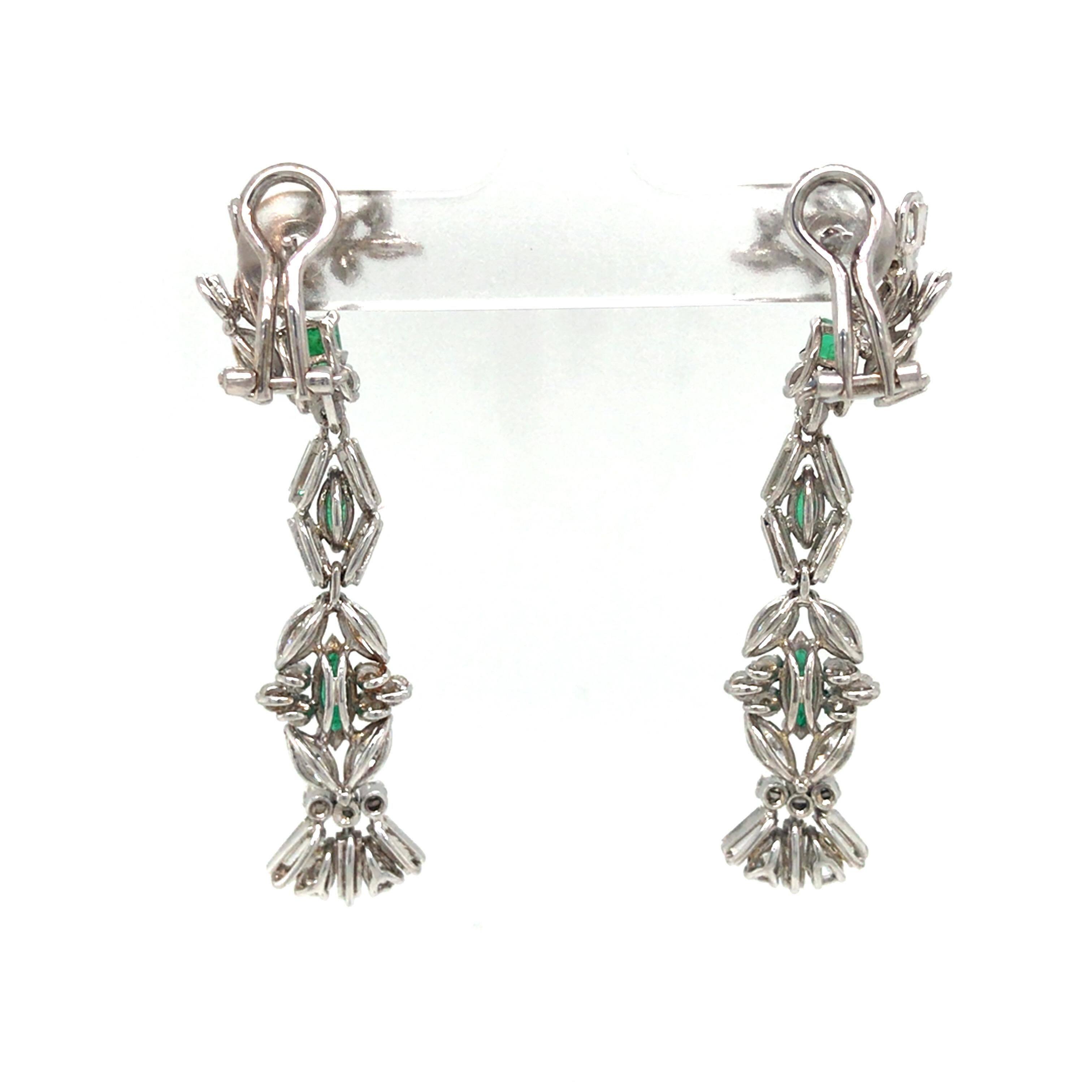 Vintage Fancy Shape Diamond Green Emerald Diamond Hanging Earring White Gold For Sale 1