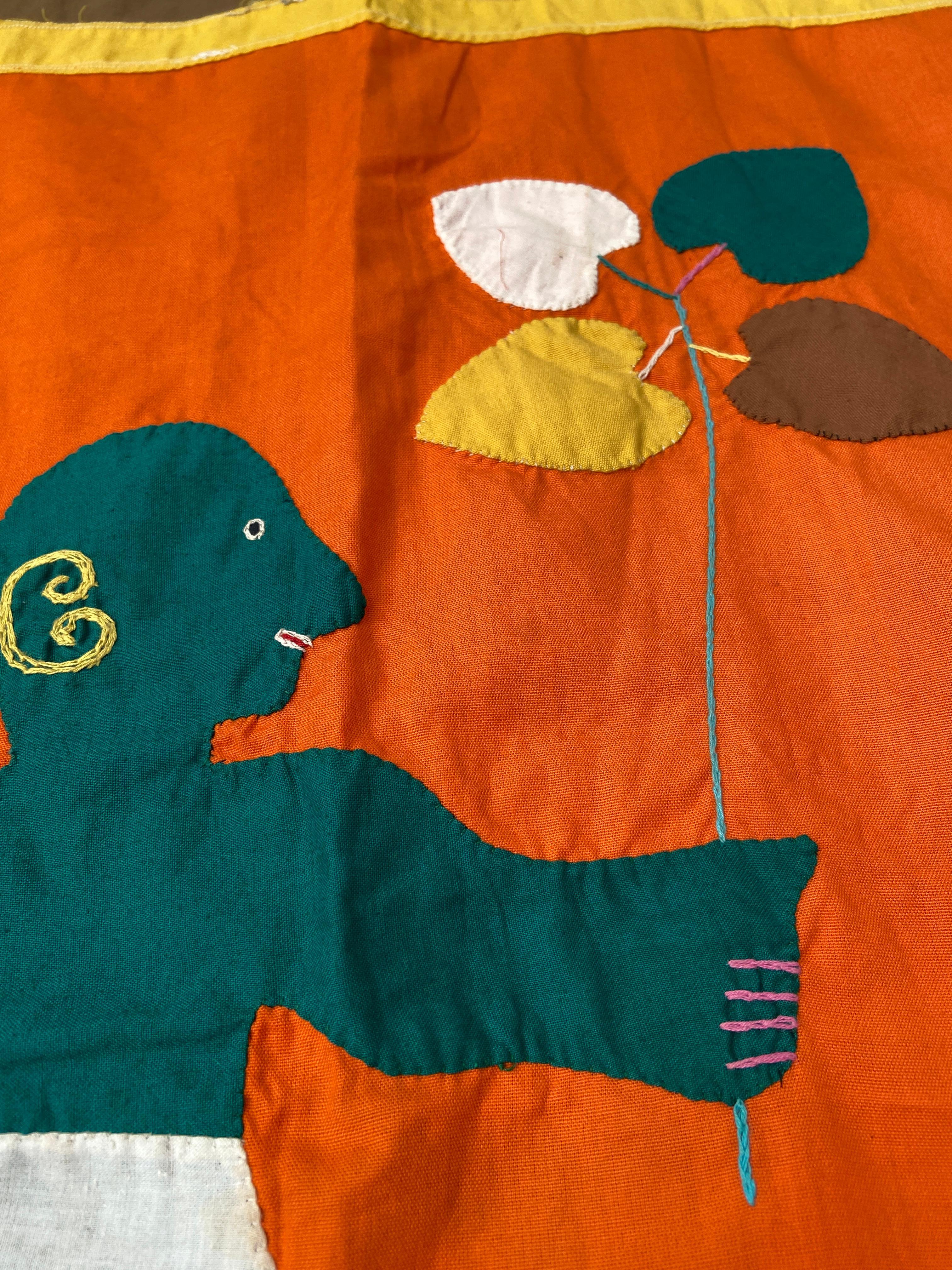 Vintage Fante People Asafo Flagge aus orangefarbener Baumwolle mit Applikationsmustern, Ghana, 1970er Jahre im Zustand „Gut“ im Angebot in Copenhagen K, DK