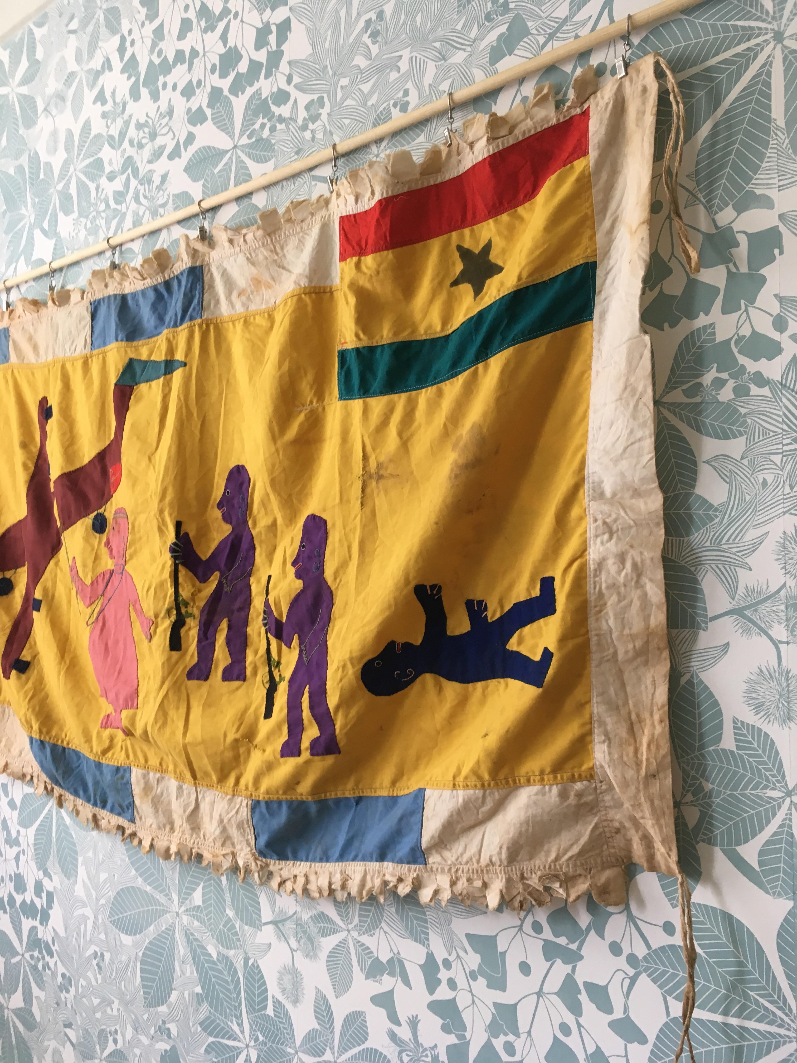 Vintage Fante People Asafo Flag in Yellow Cotton Appliqué Patterns, Ghana, 1980s For Sale 1