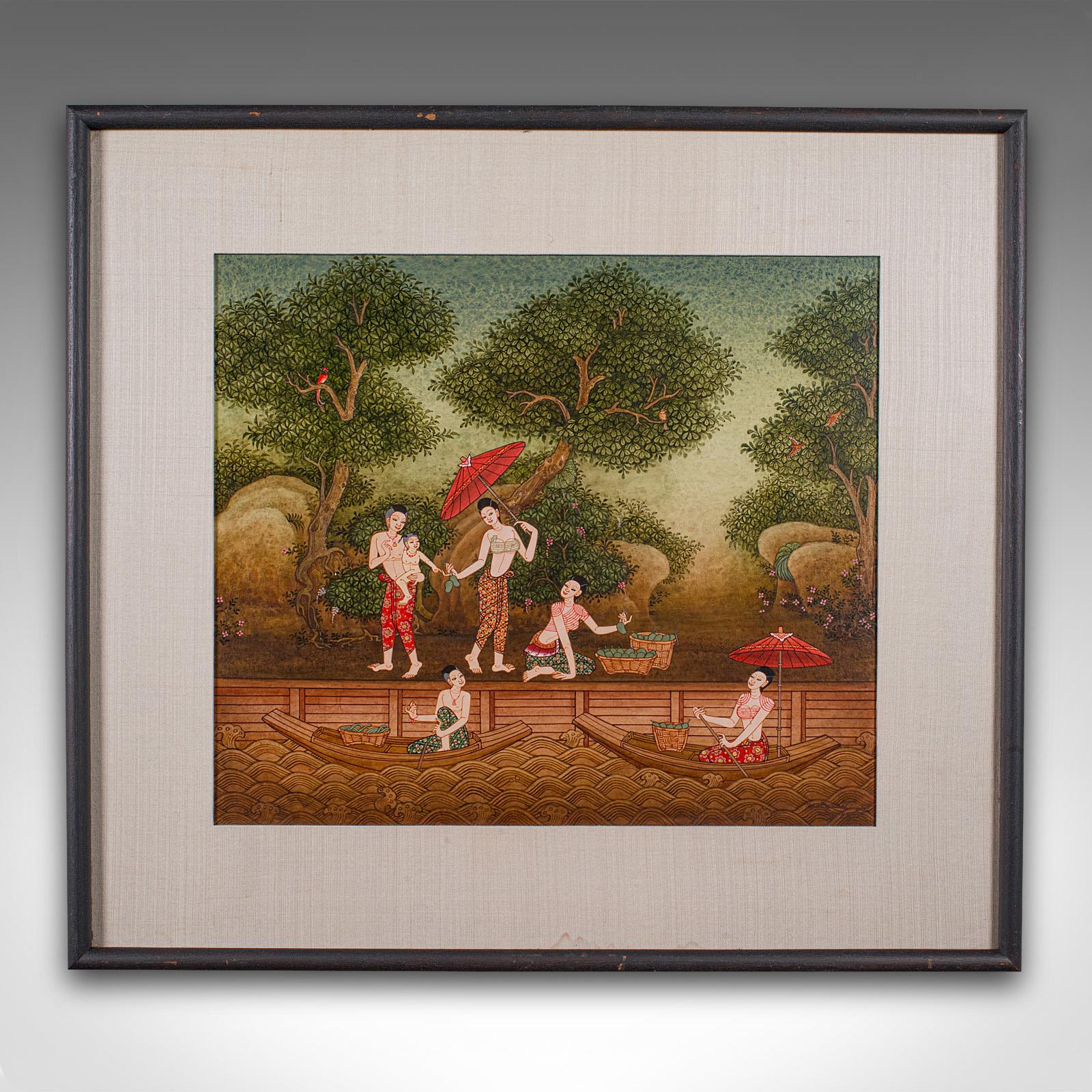 
Questo è un dipinto vintage dell'Estremo Oriente. Un'opera d'arte popolare tailandese a guazzo incorniciata, risalente alla fine del XX secolo, circa 1980.

Incantevole opera d'arte di scuola tailandese con affascinanti dettagli figurativi
Presenta