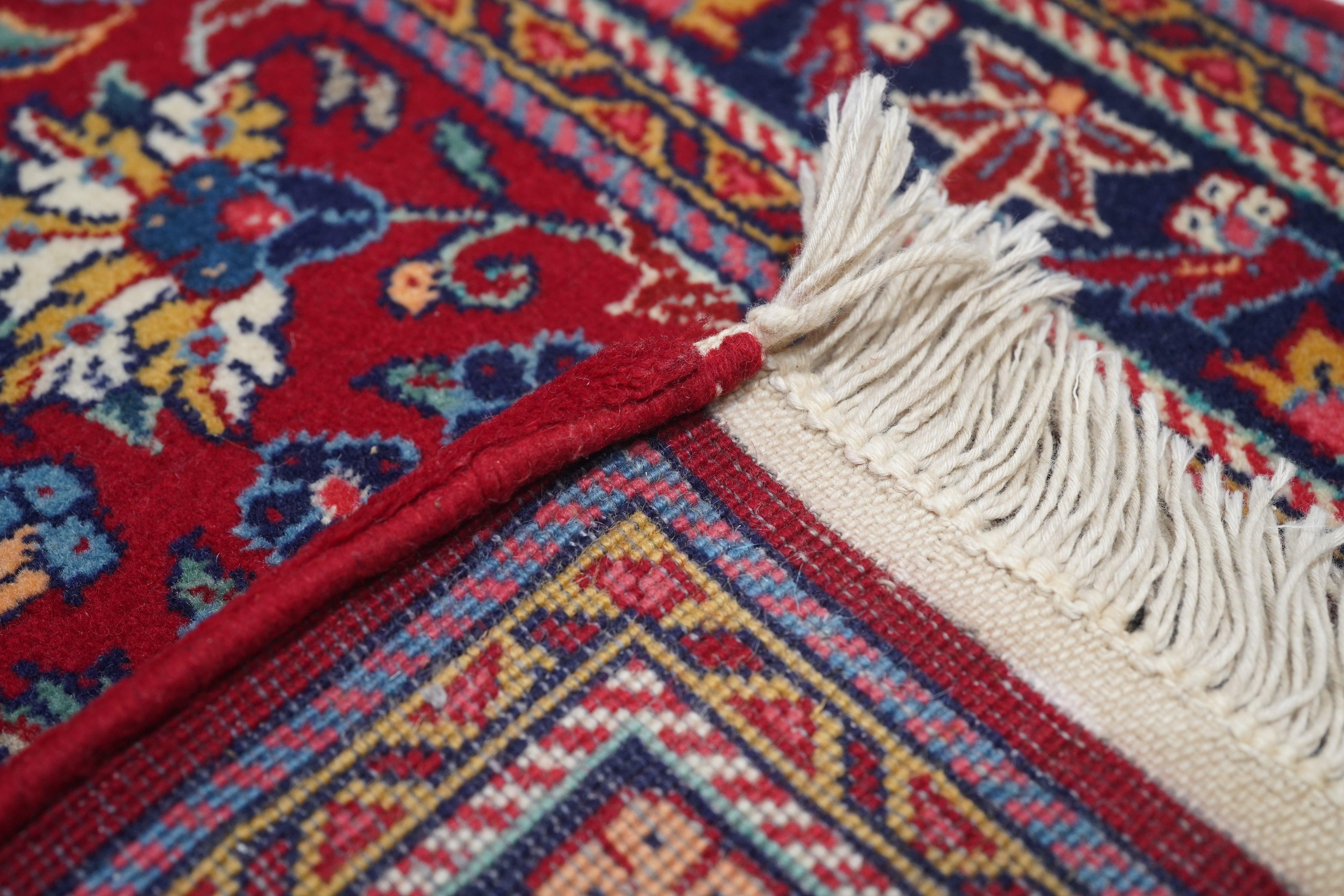 Fine Vintage Persian Sarouk Rug 2'3'' x 4'6'' For Sale 3